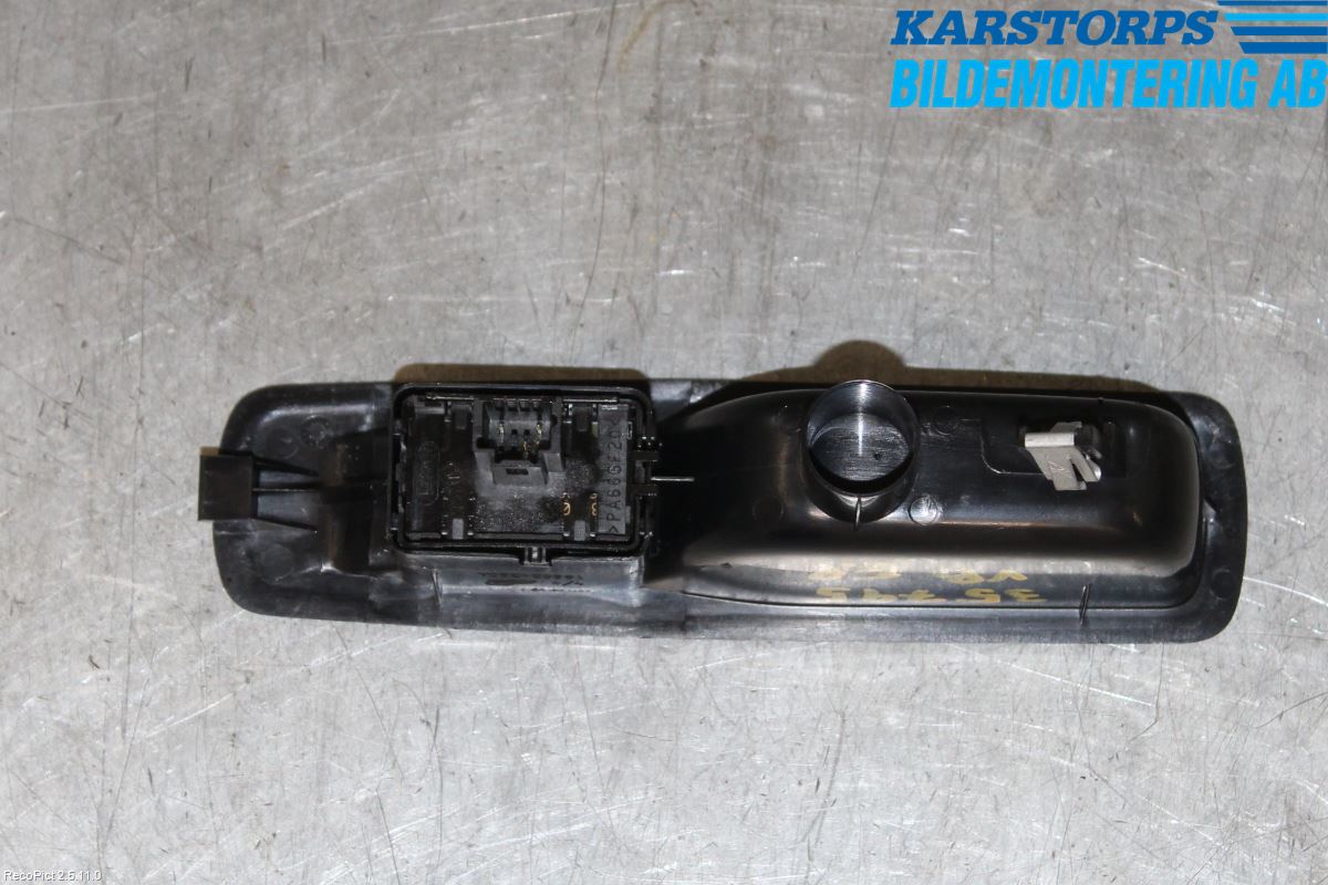 Renault MEGANE III 09-15 Strömställare Elhiss