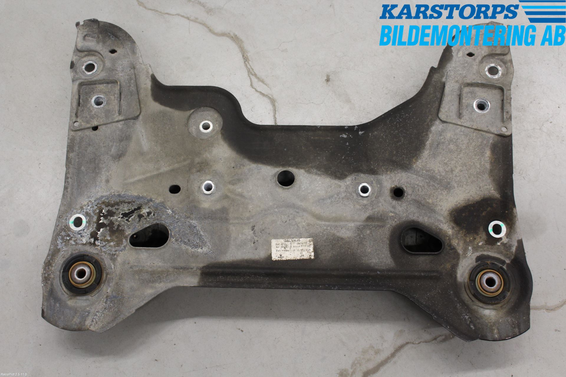 Renault TRAFIC   02-14 Framvagnsbalk