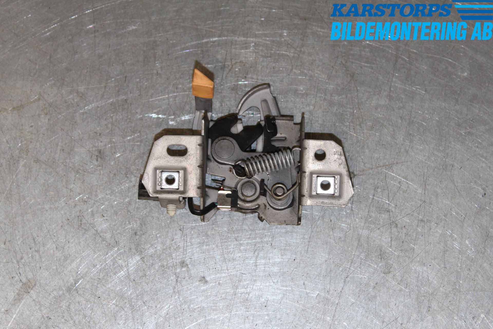 Volvo V50 08-12 Huvlås