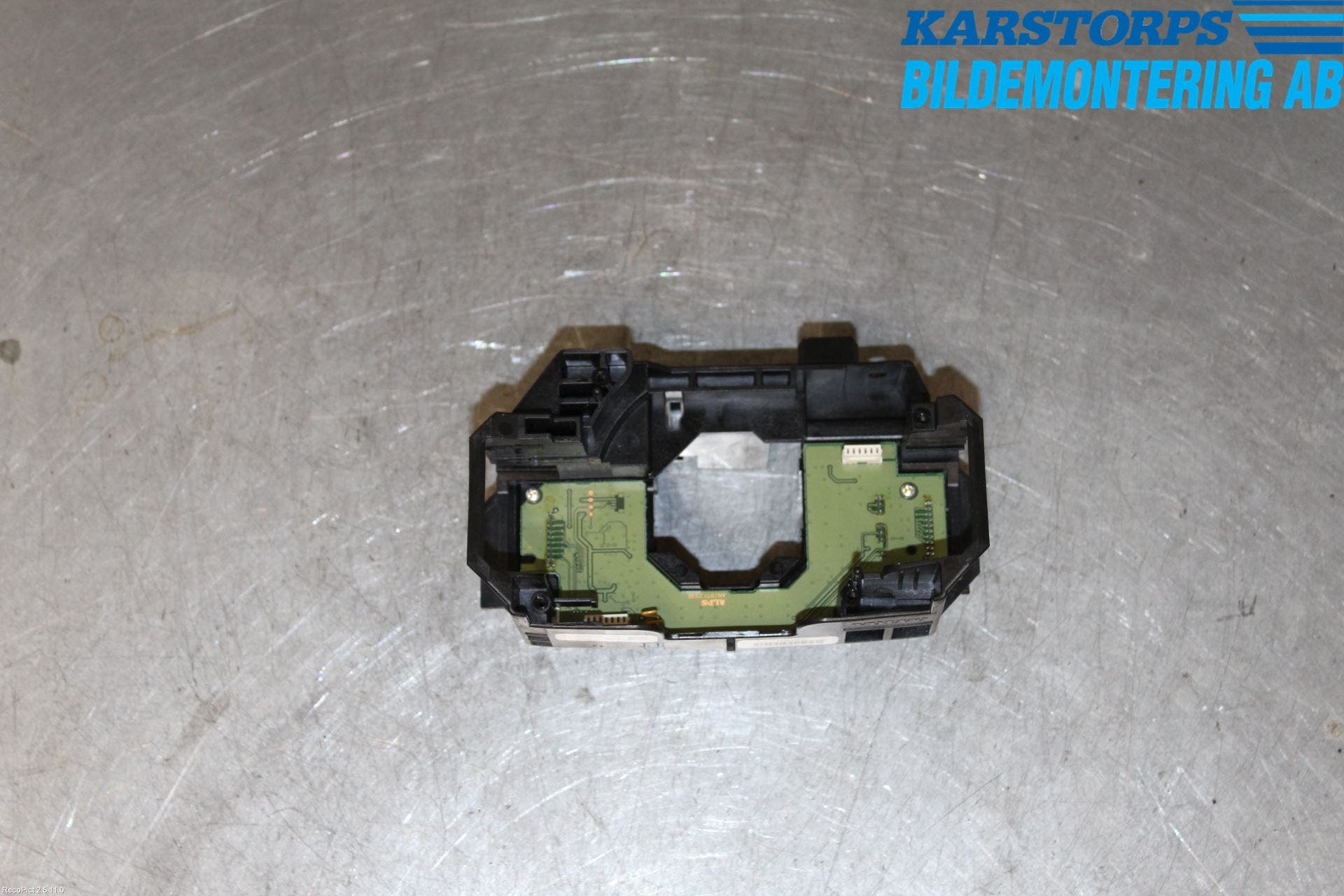 Volvo XC70 08-13 Spakcentral