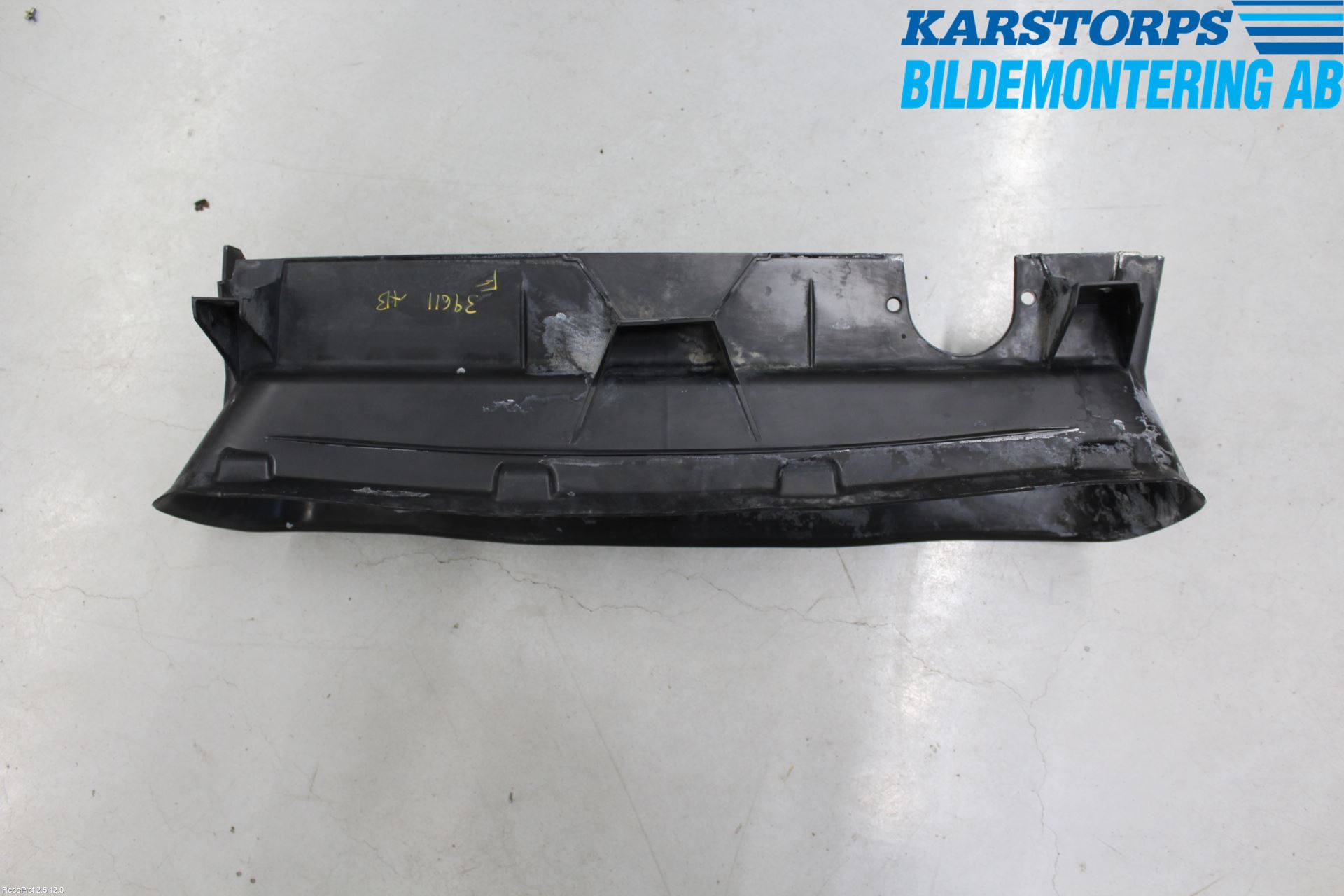 Volvo V50 04-07 Deflektor Plåt-Plast Kylning