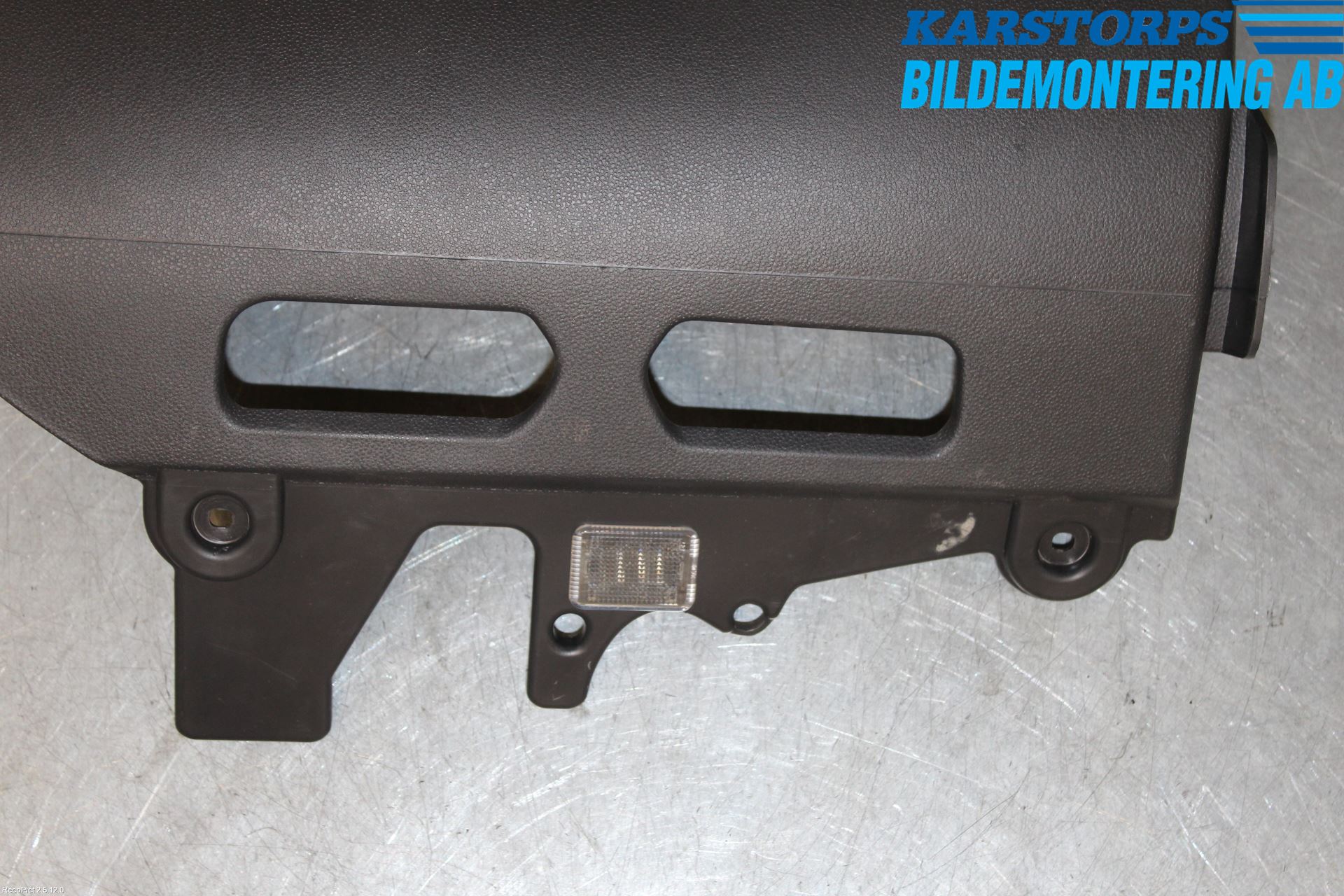 Volvo V50 08-12 Instrumentbräda Sparkskydd