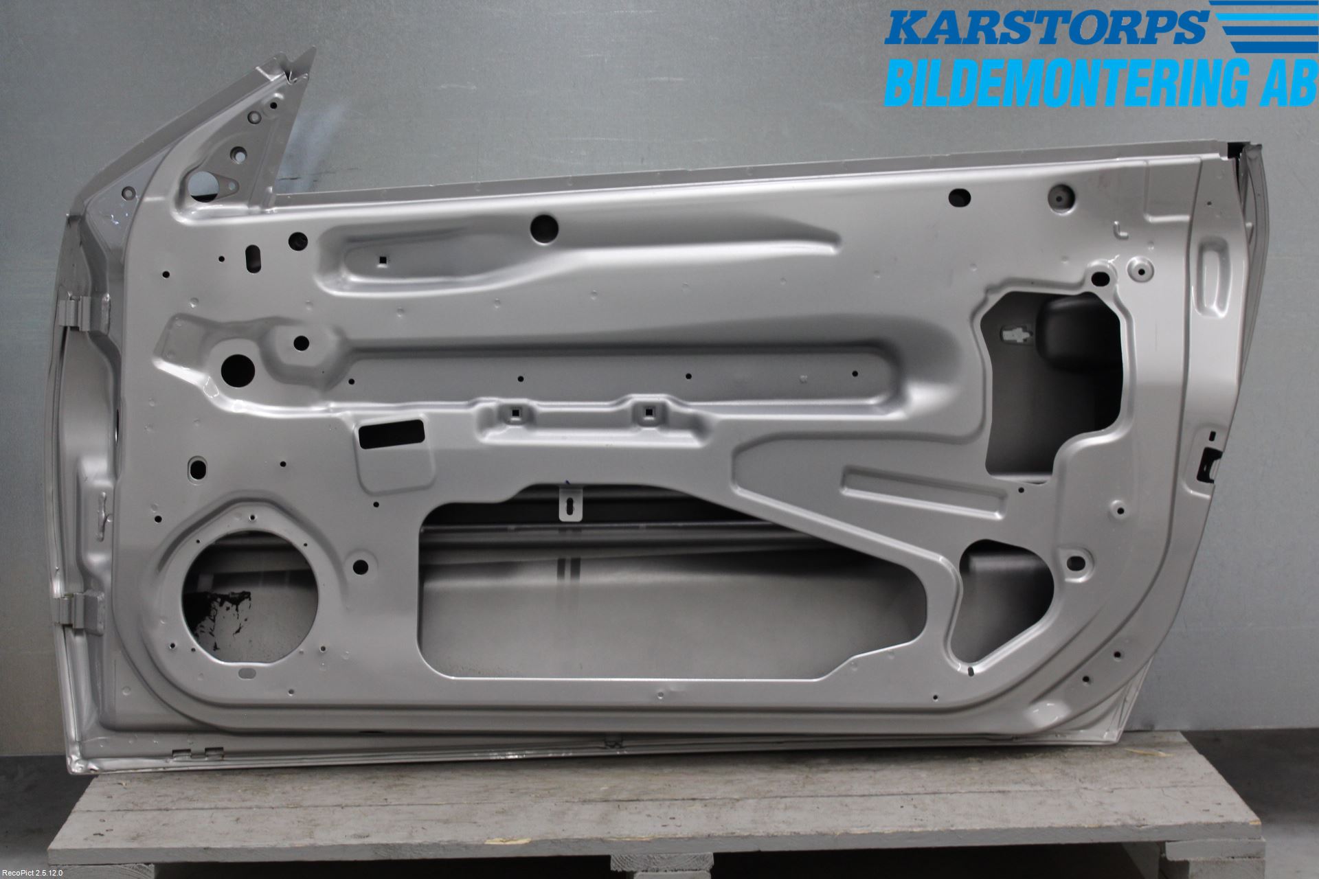 Opel TIGRA Dörr 2D Höger