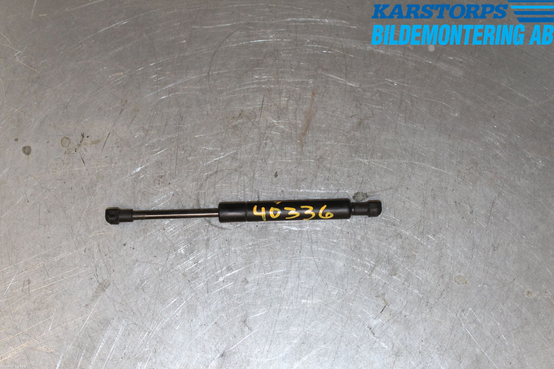 Volvo V70 05-08 Gasfjäder Motorhuv