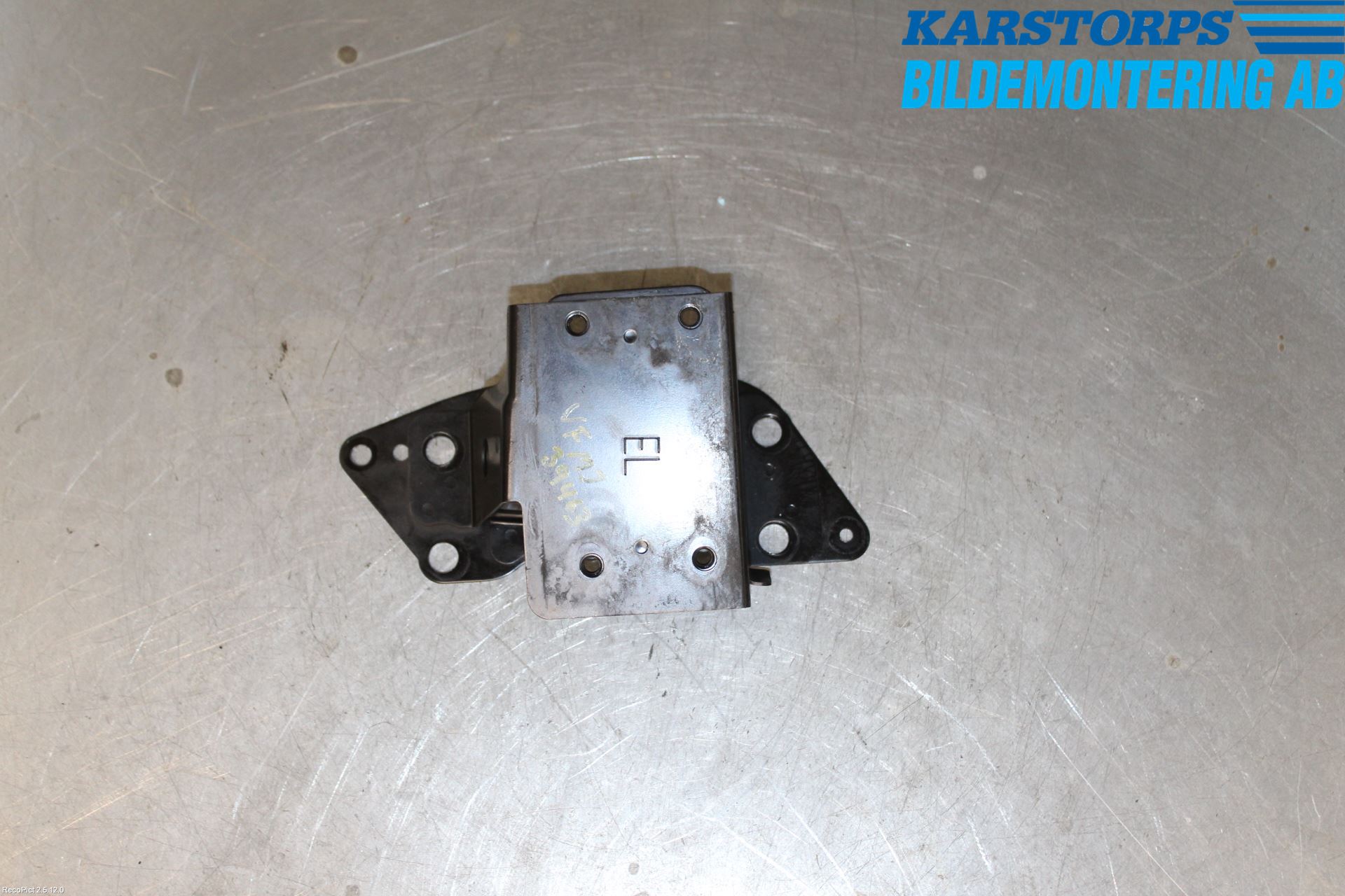 Nissan 350Z Stötfångarbärjärn Fram