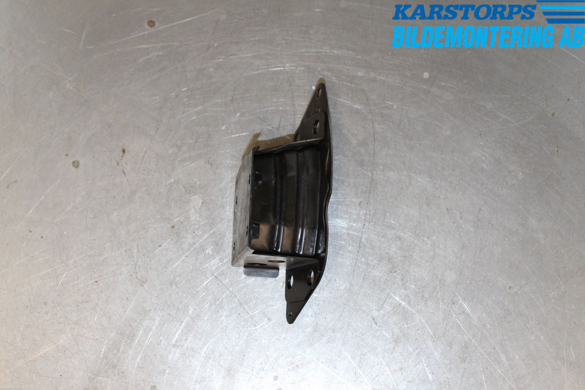 Nissan 350Z Stötfångarbärjärn Fram