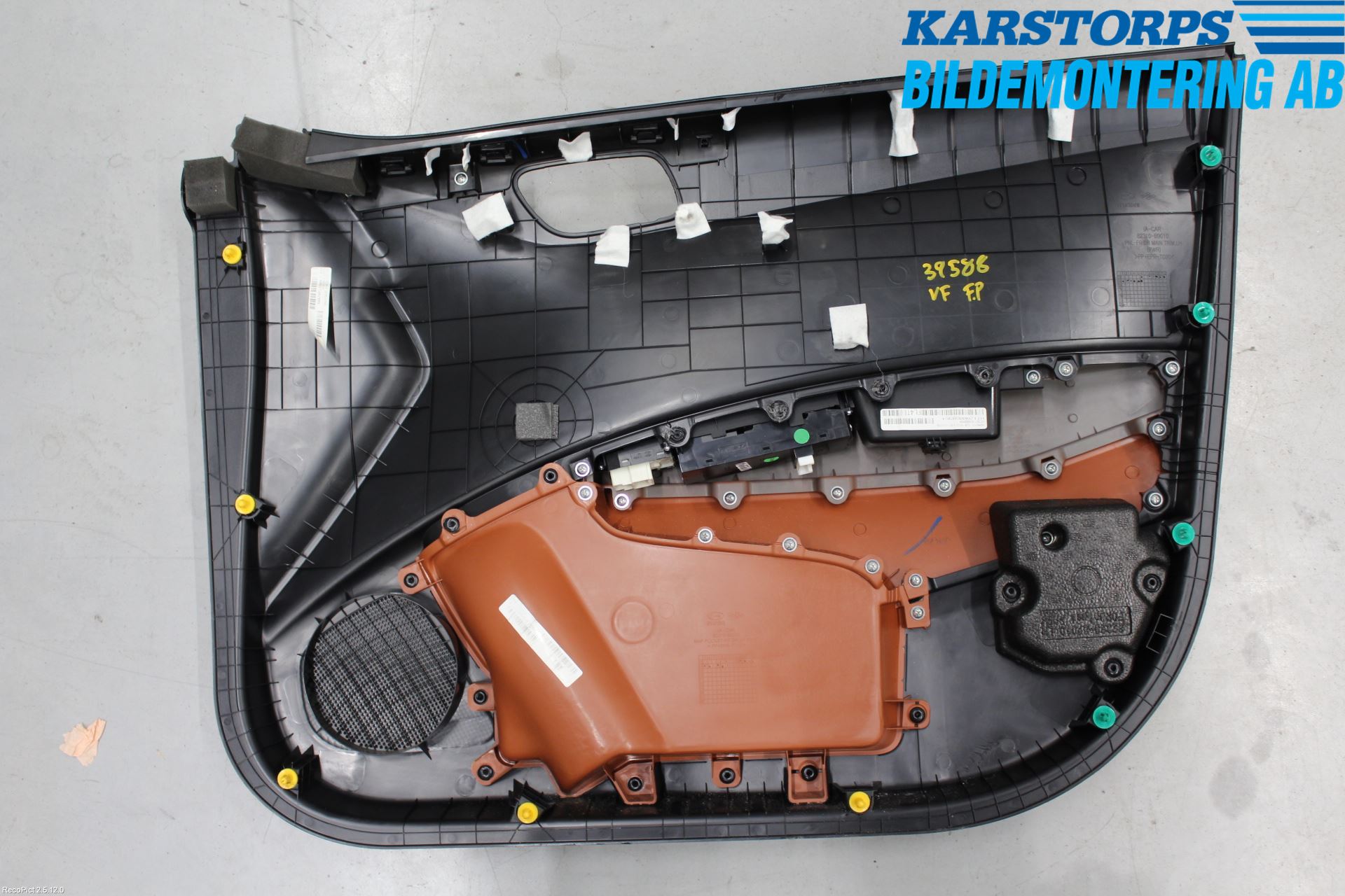 Hyundai i10 BA 14-16 Dörrklädsel Vä