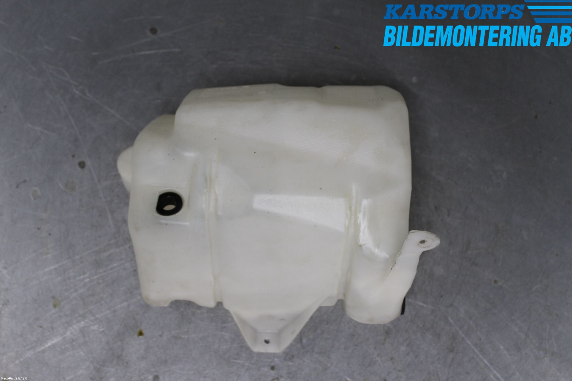 Volvo S40 04-07 Spolartank Vindruta-Strål