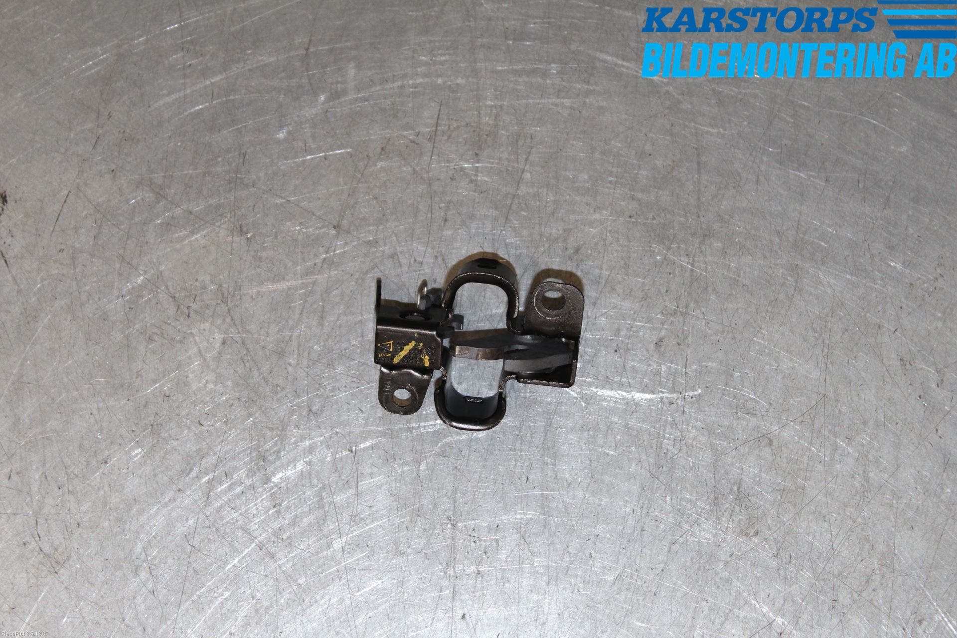 Mercedes-Benz MB CLK (C209) 02-09 Huvlås