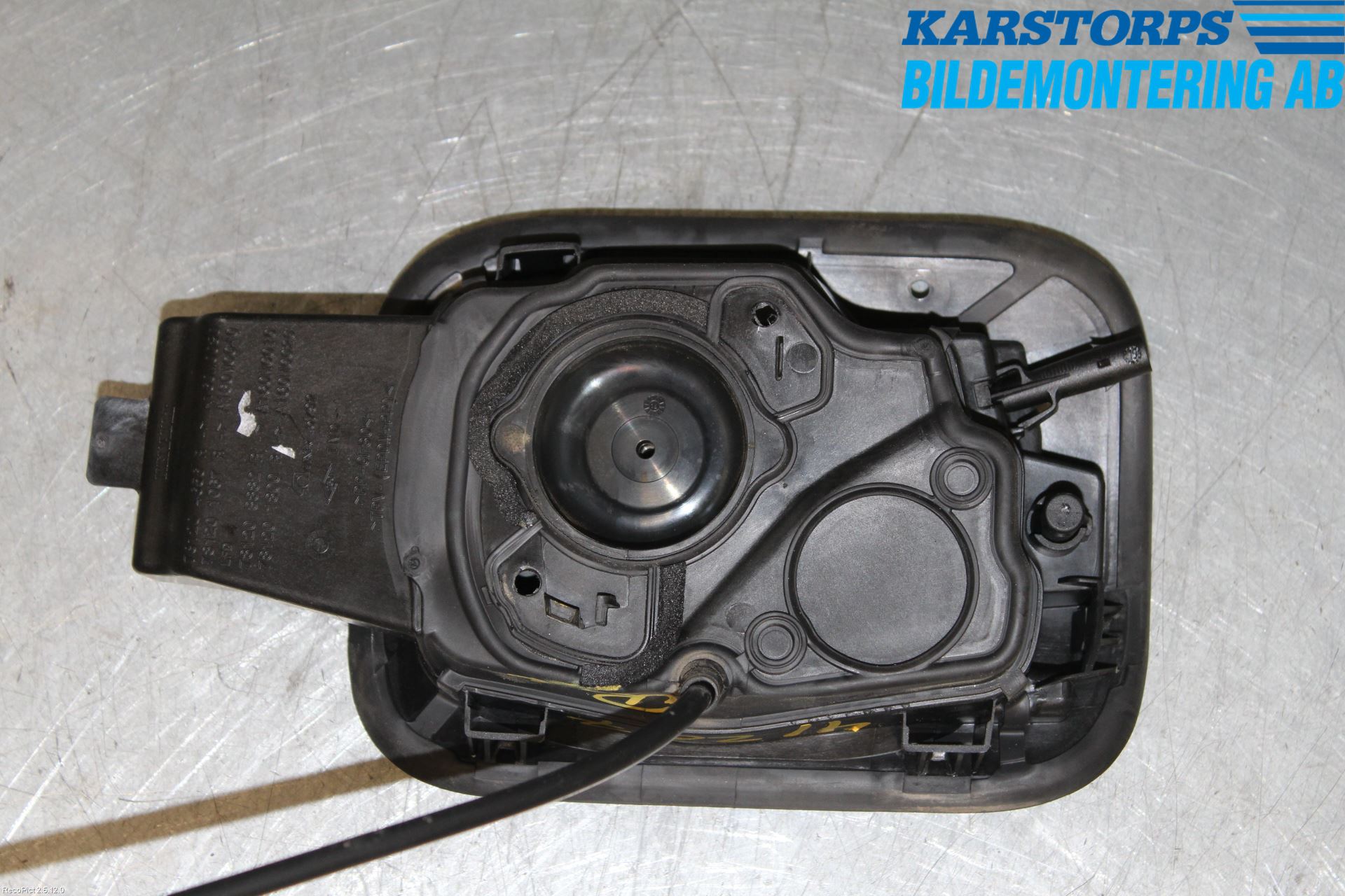 Renault TALISMAN 16-20 Tanklucka