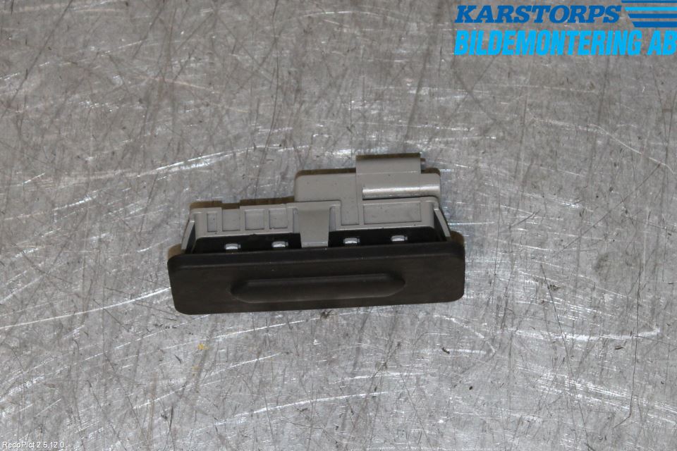 Renault TALISMAN 16-20 Strömställare Baklucka