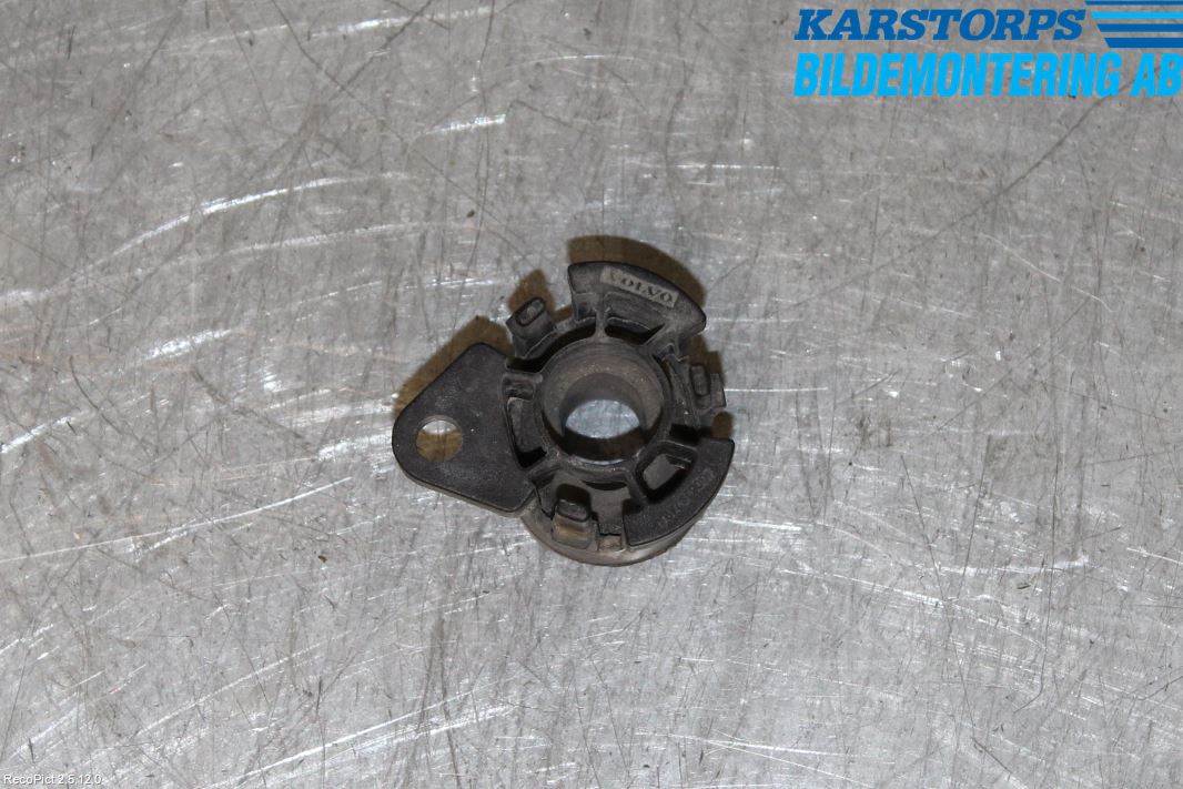 Volvo V50 08-12 Kylarfäste-Ram-Balk