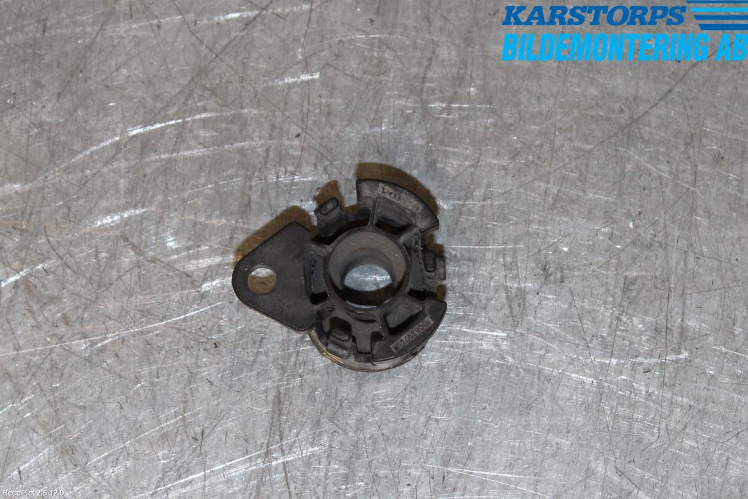 Volvo V50 08-12 Kylarfäste-Ram-Balk