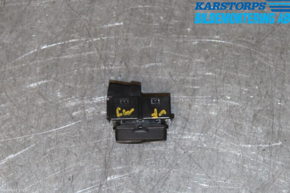 Volvo XC70 14-16 Strömställare Centrallås
