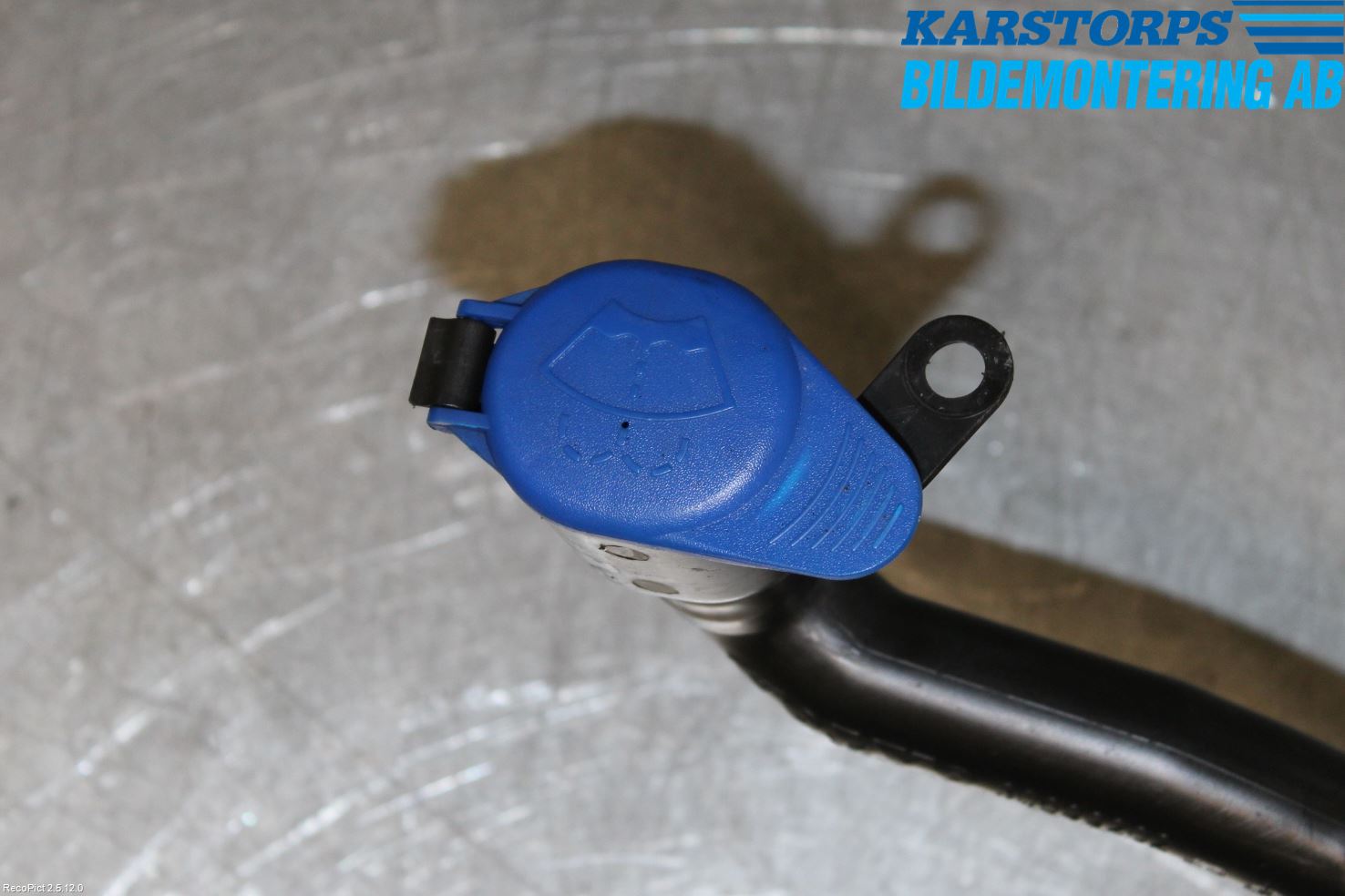 Volvo V70 14-16 Spolartank Påfyllningsrör