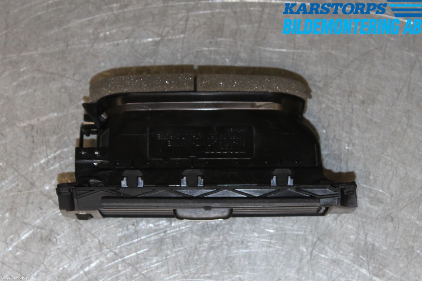 Volvo V70 14-16 Defrosterkanal-Munstycke