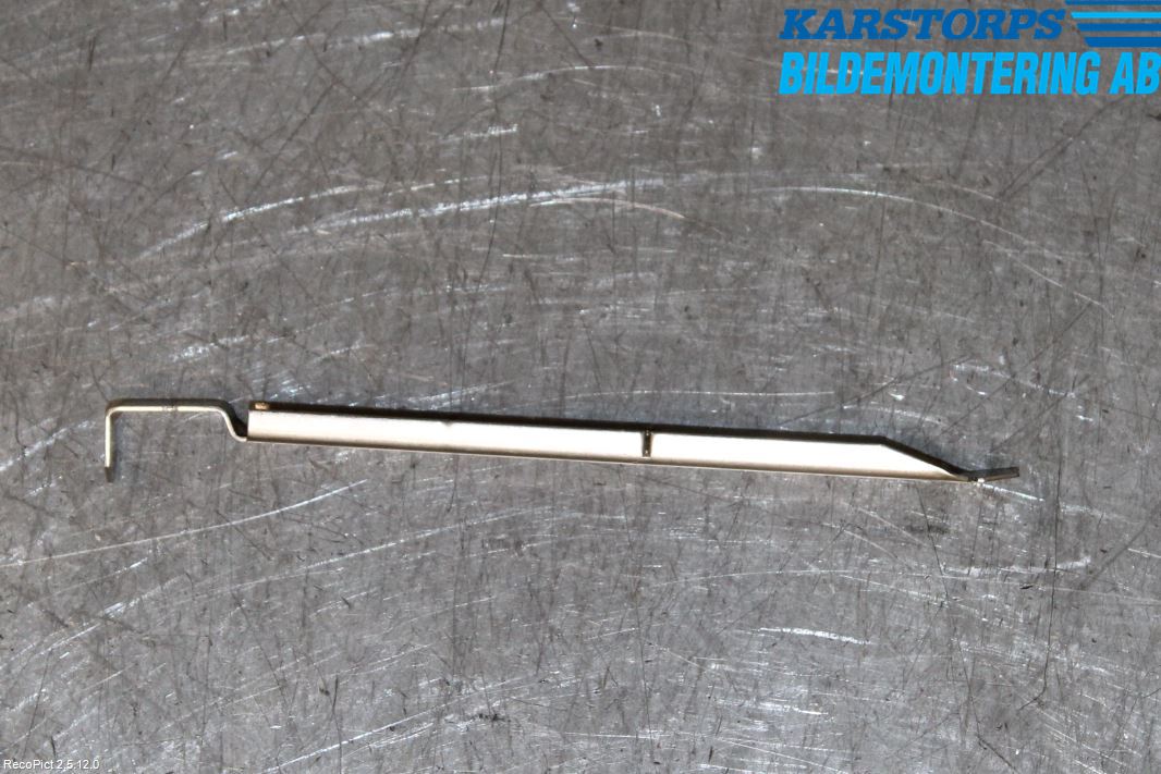 Volvo V50 08-12 Strålkast Fästsarg