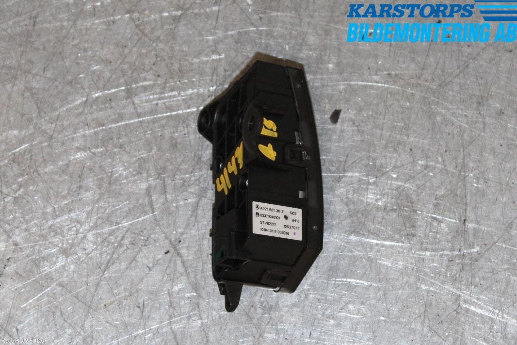 Mercedes-Benz MB S-KLASS (W221) 05-13 Strömställare Centrallås