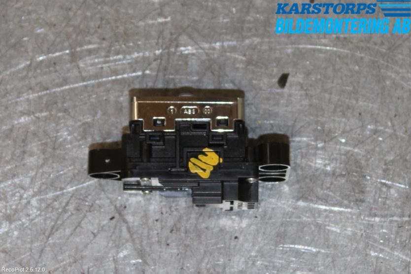 Mercedes-Benz MB S-KLASS (W221) 05-13 Strömställare Elhiss