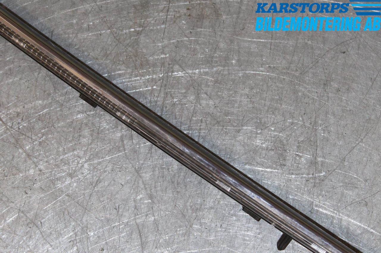 Mercedes-Benz MB S-KLASS (W221) 05-13 Dörr Dekorlist Fram Vä
