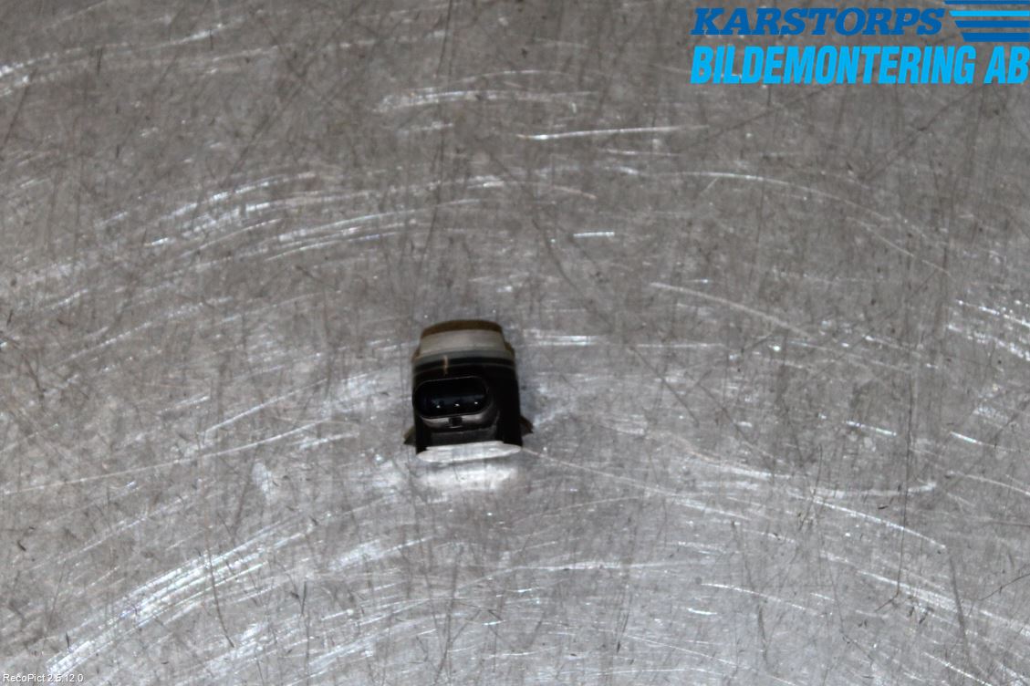 Mercedes-Benz MB E-KLASS (W212) 09-16 Parkeringshjälp Frontsensor
