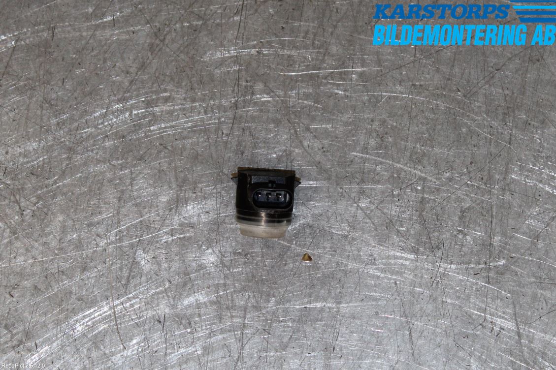 Mercedes-Benz MB E-KLASS (W212) 09-16 Parkeringshjälp Frontsensor