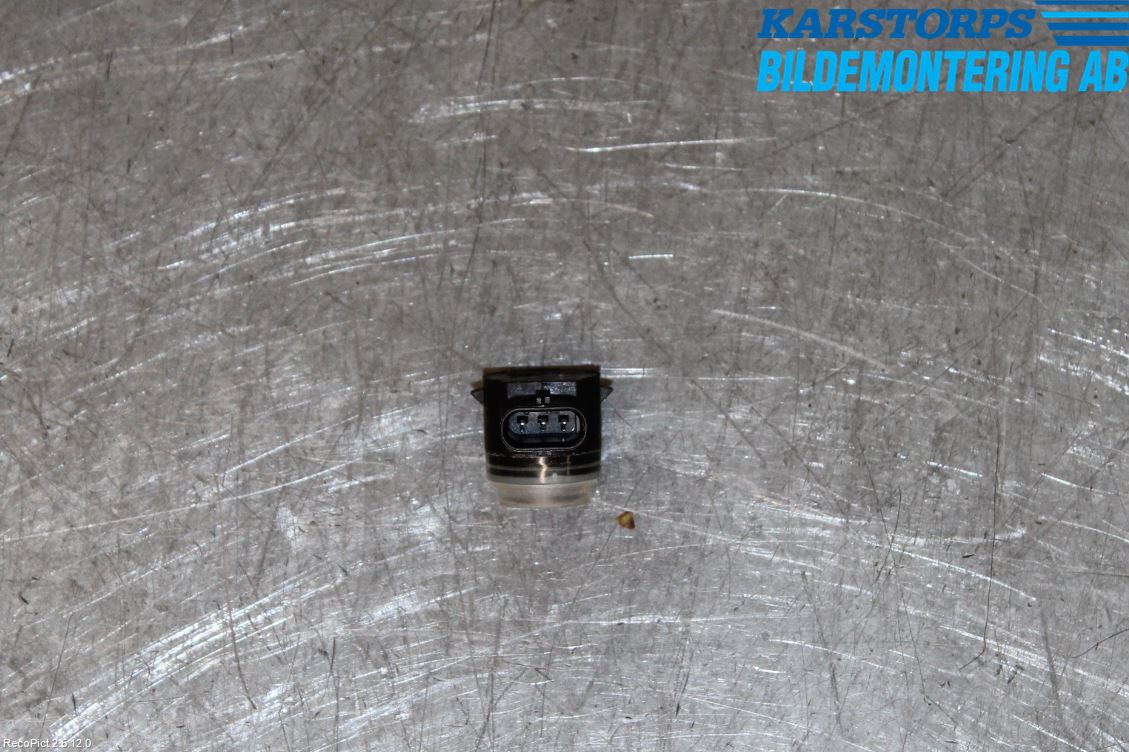 Mercedes-Benz MB E-KLASS (W212) 09-16 Parkeringshjälp Frontsensor