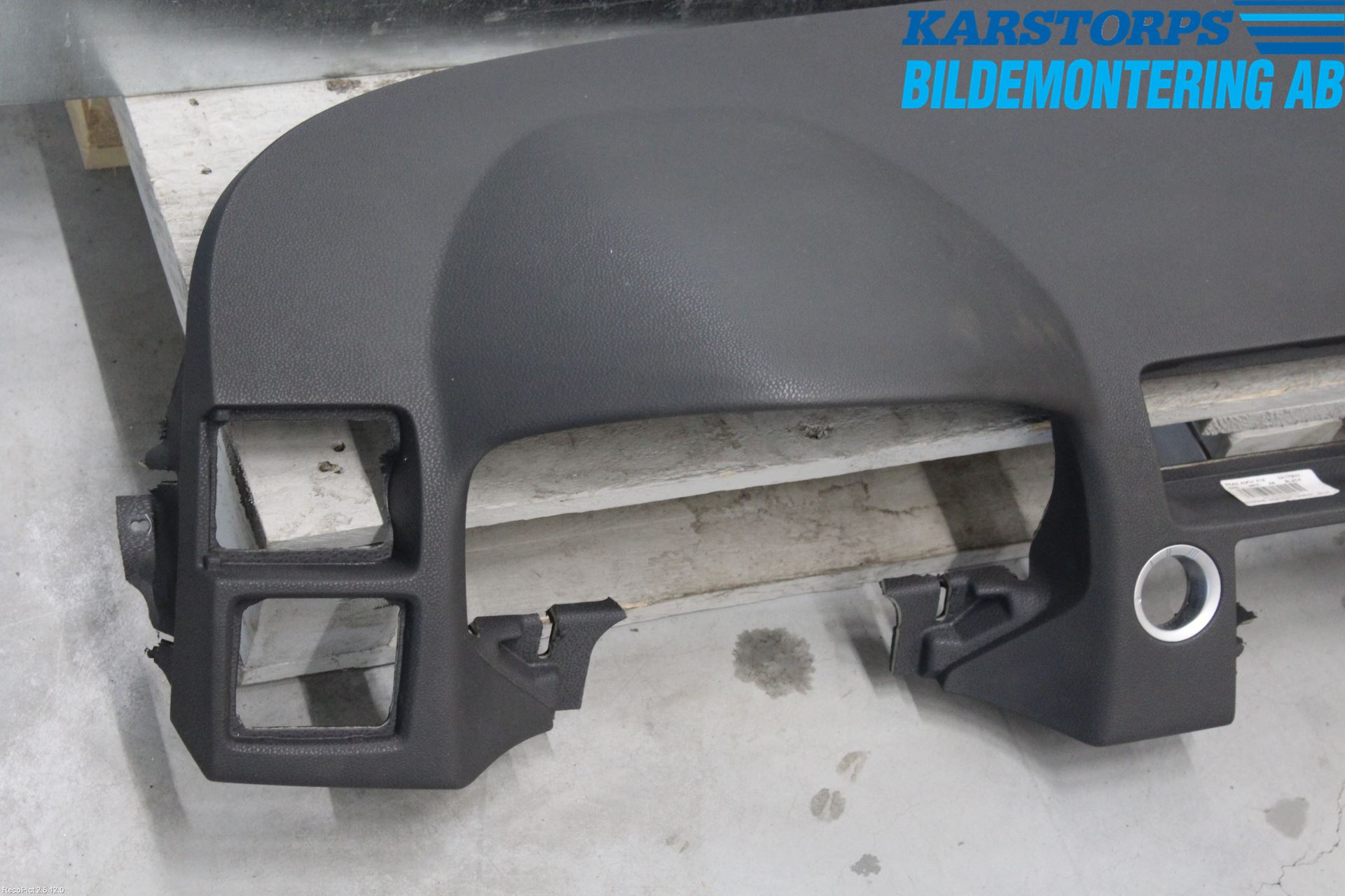 Volvo S40 04-07 Instrumentbräda