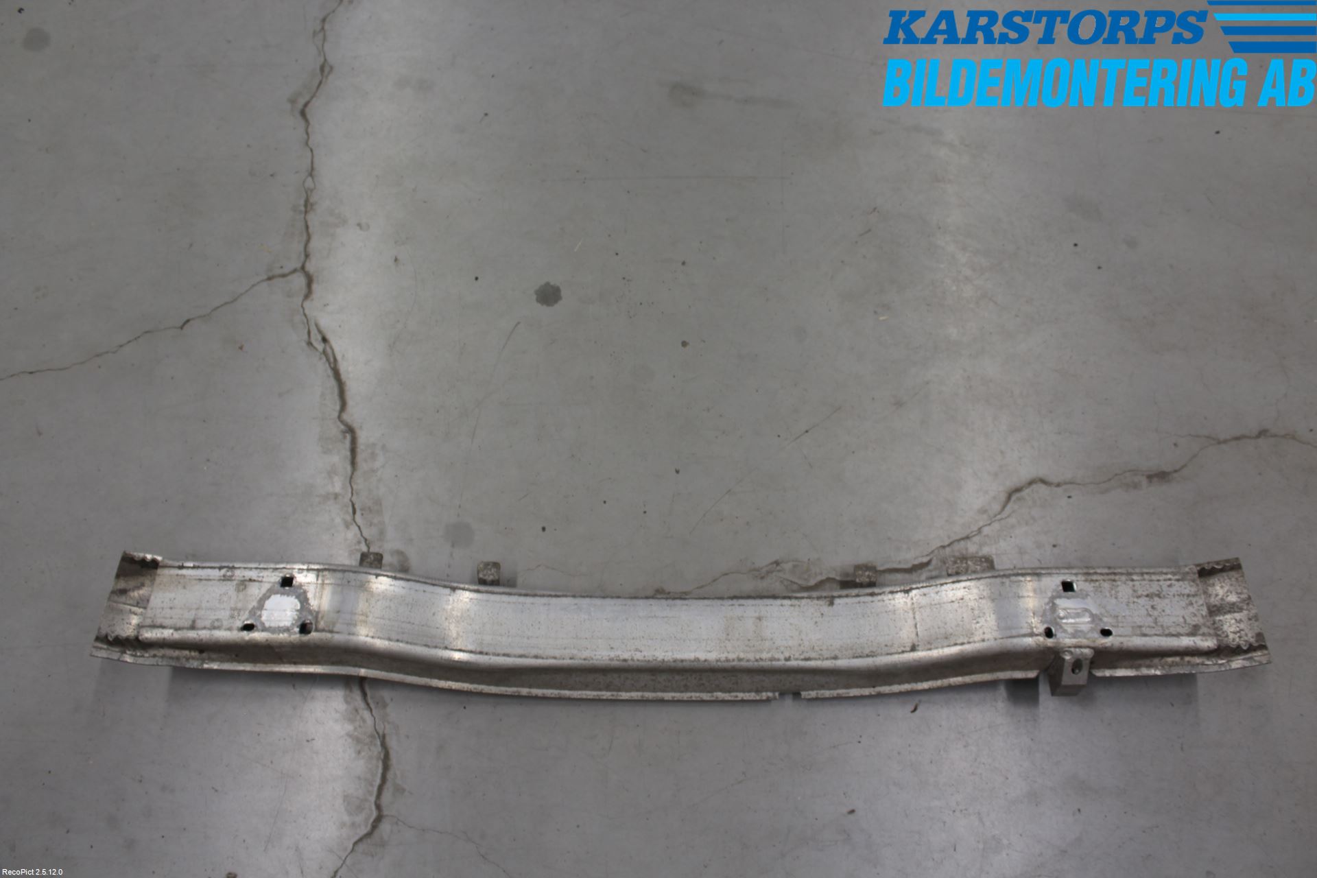 BMW 7 E65/66    00-08 Stötfångarbalk Bak