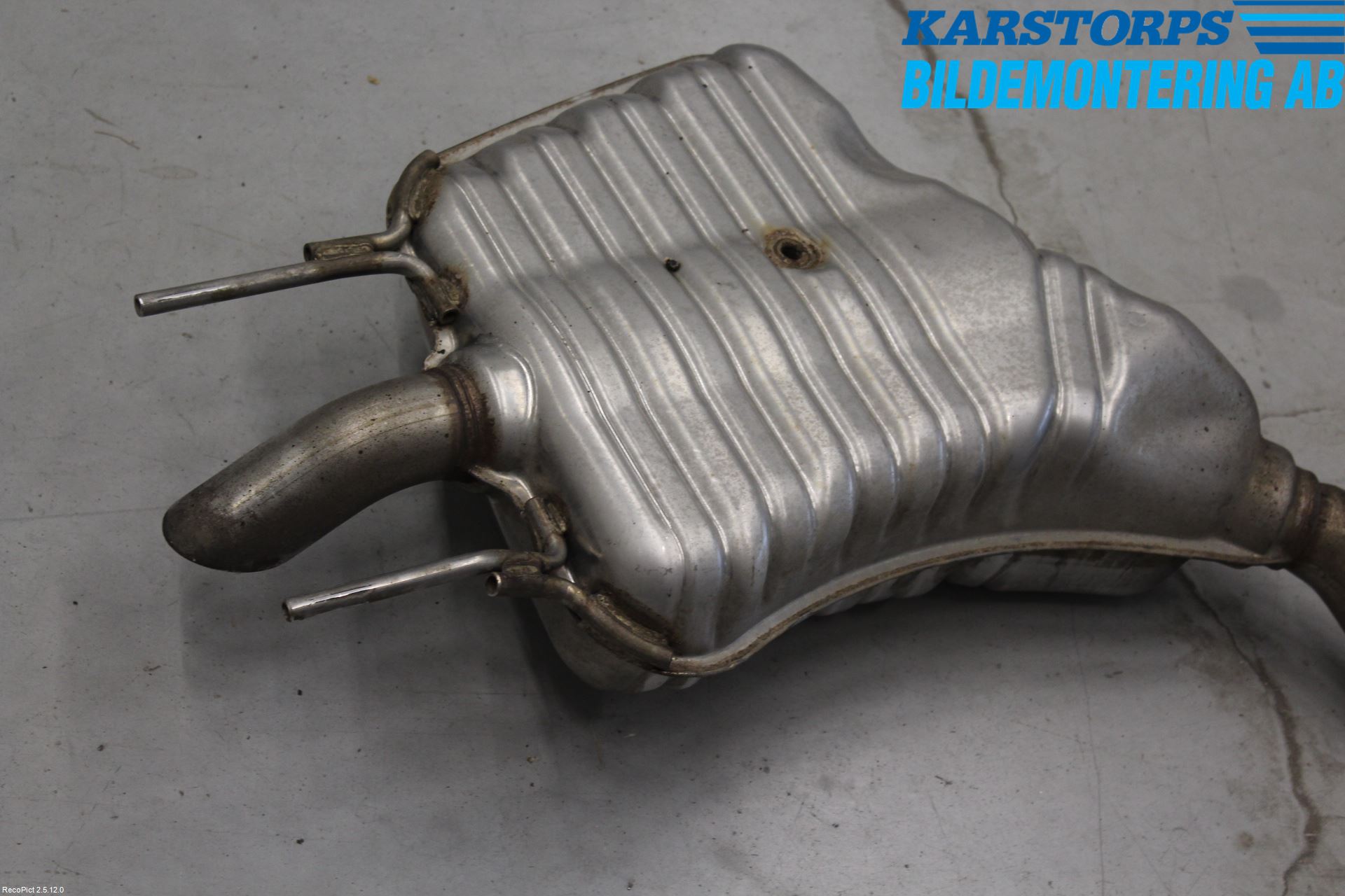 Mercedes-Benz MB S-KLASS (W221) 05-13 Avgas Bakre Dämpare