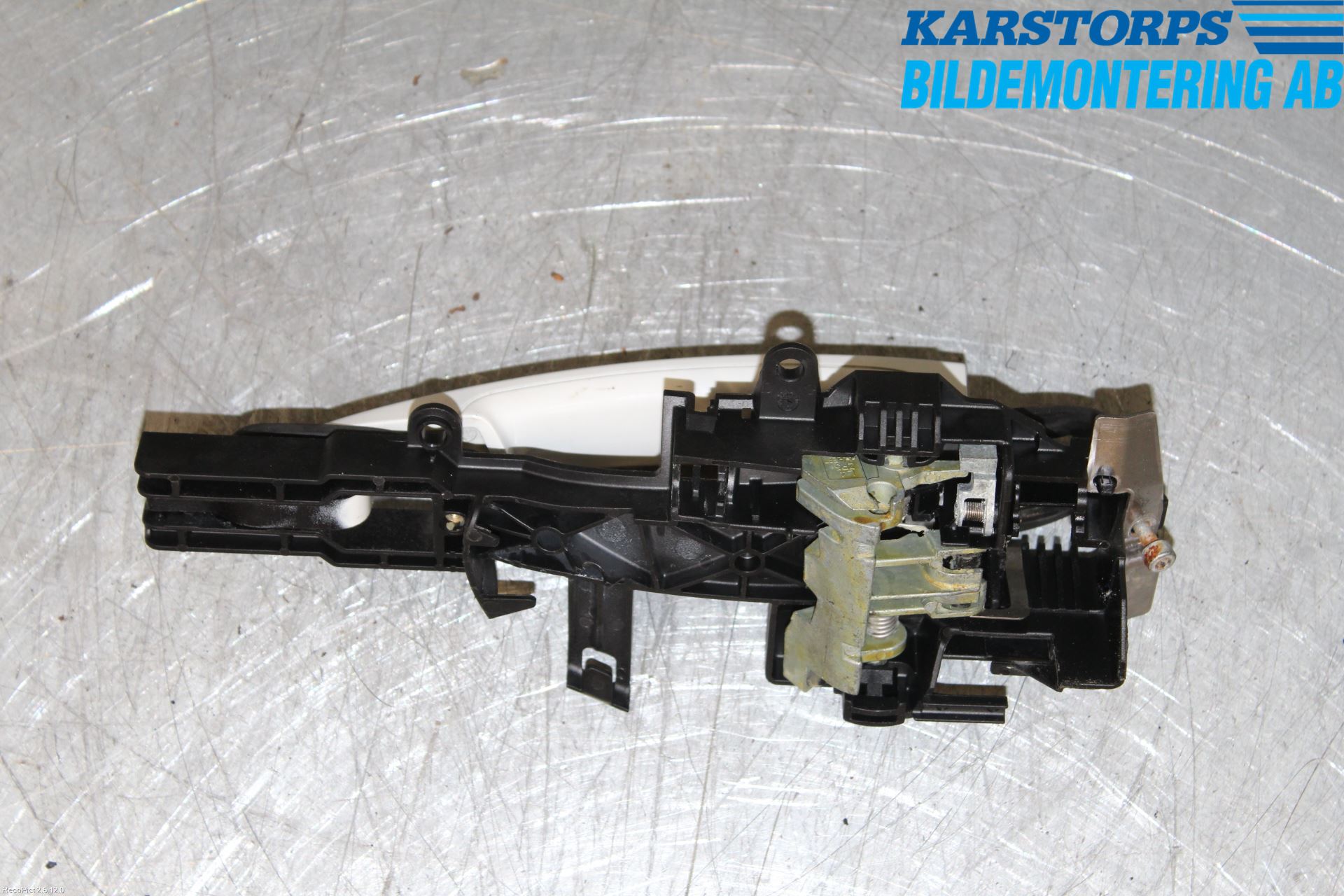 BMW 1 E87/81 5D/3D 03-11 Dörrhandtag Yttre Vä