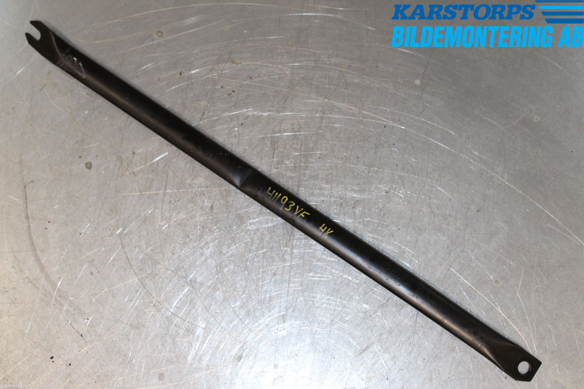 BMW 1 E87/81 5D/3D 03-11 Fjäderbensstag