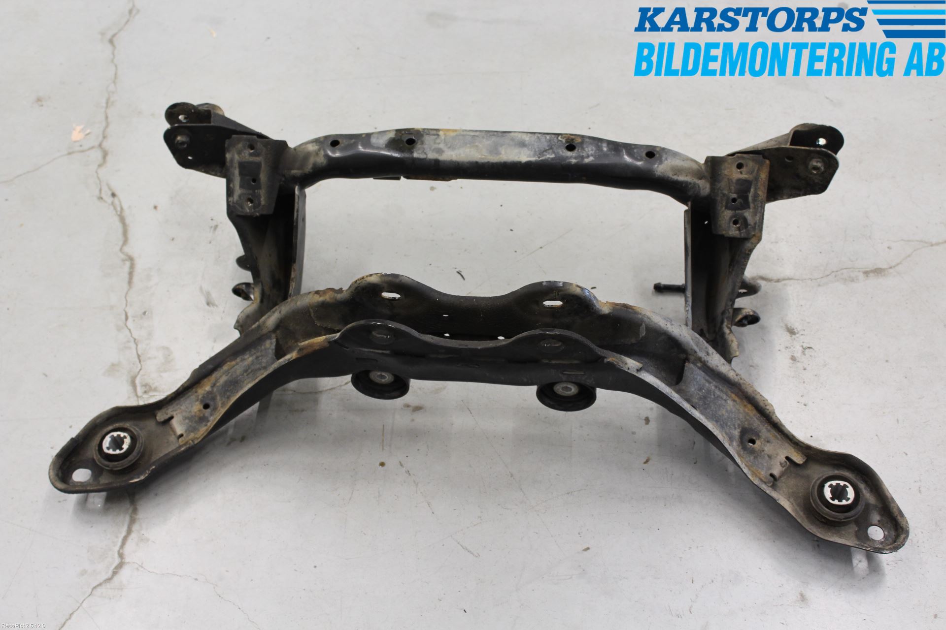 Volvo XC60 14-17 Bakaxelbalk