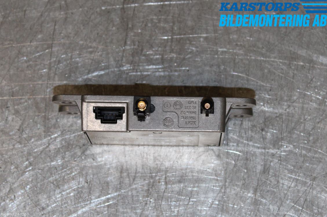 Mercedes-Benz MB S-KLASS (W221) 05-13 Antennförstärkare