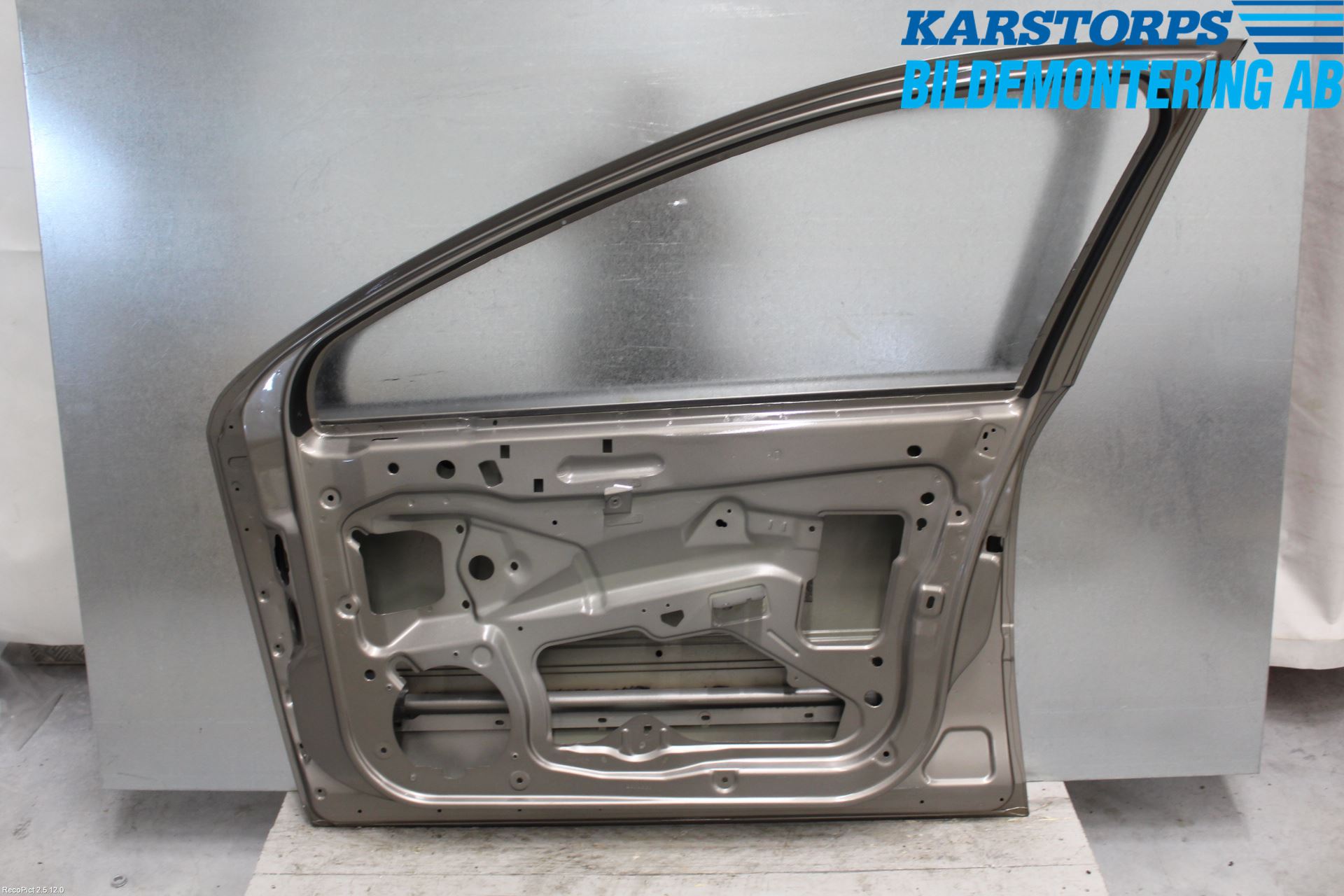 Peugeot 407 Dörr Fram Höger