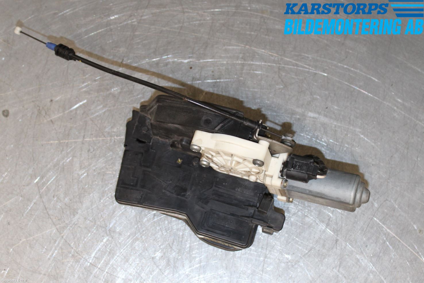 BMW 7 E65/66    00-08 Låskista-Dörrlås