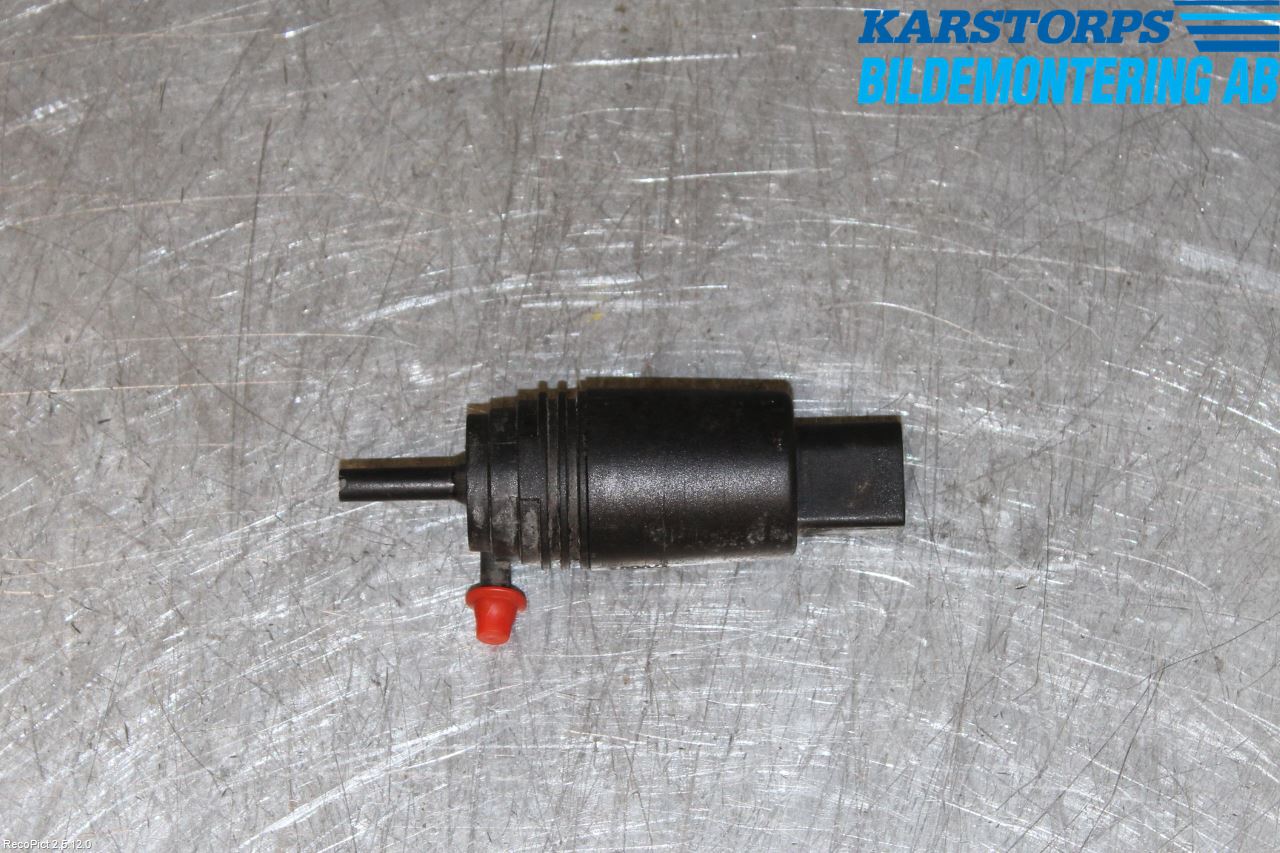 BMW 7 E65/66    00-08 Spolarpump Högtryck