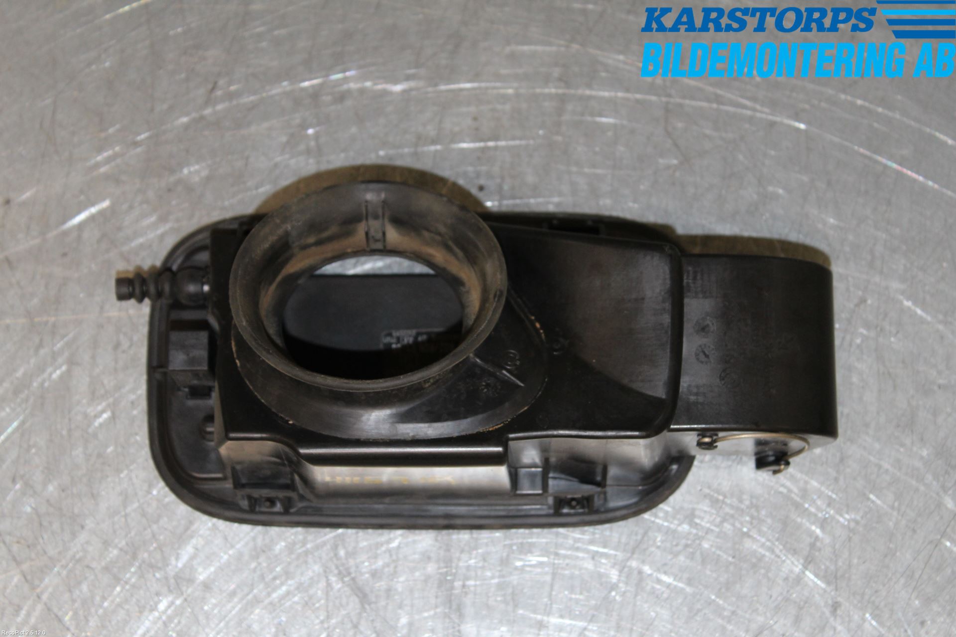 BMW 7 E65/66    00-08 Tanklucka