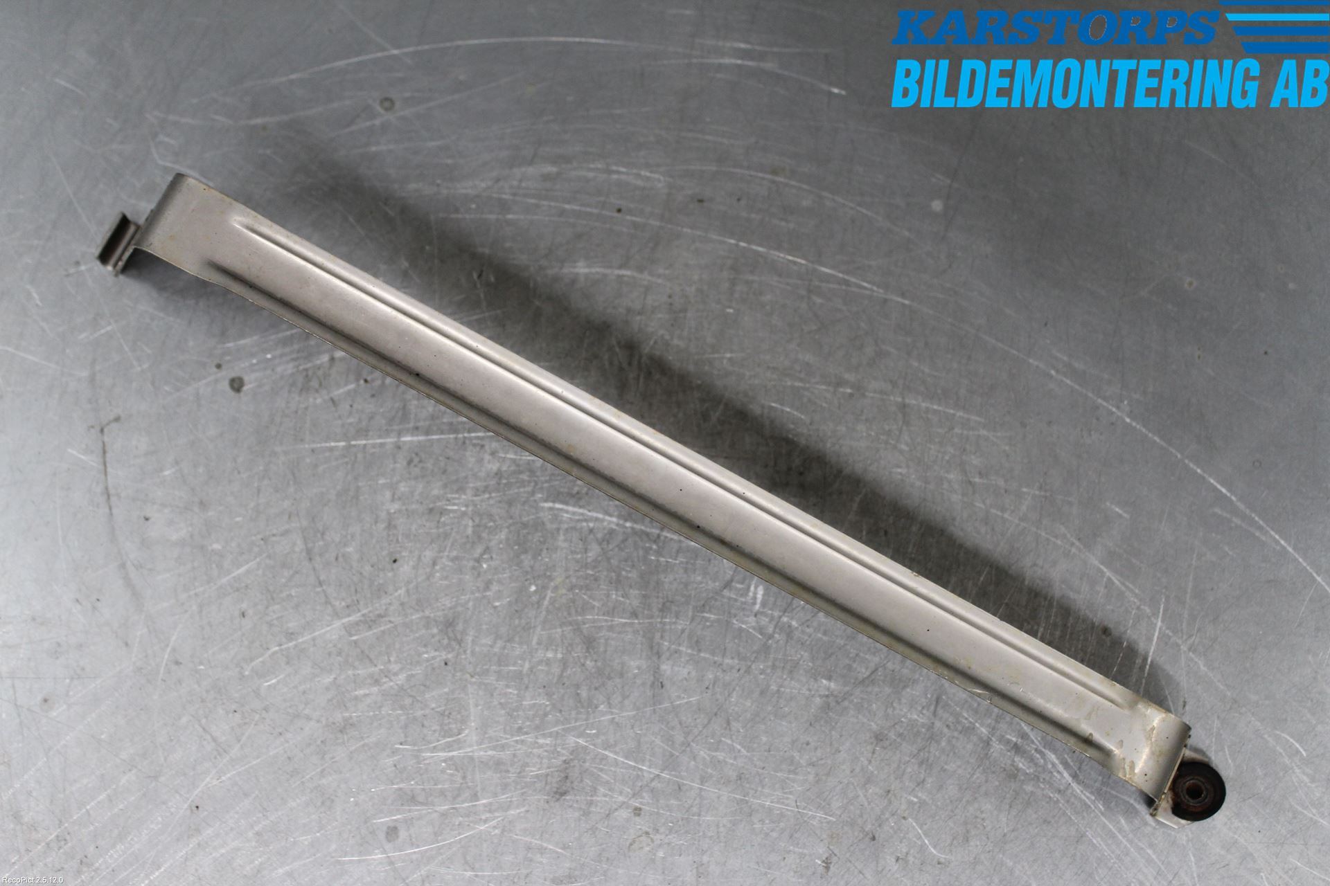 BMW 7 E65/66    00-08 Bränsletanksband