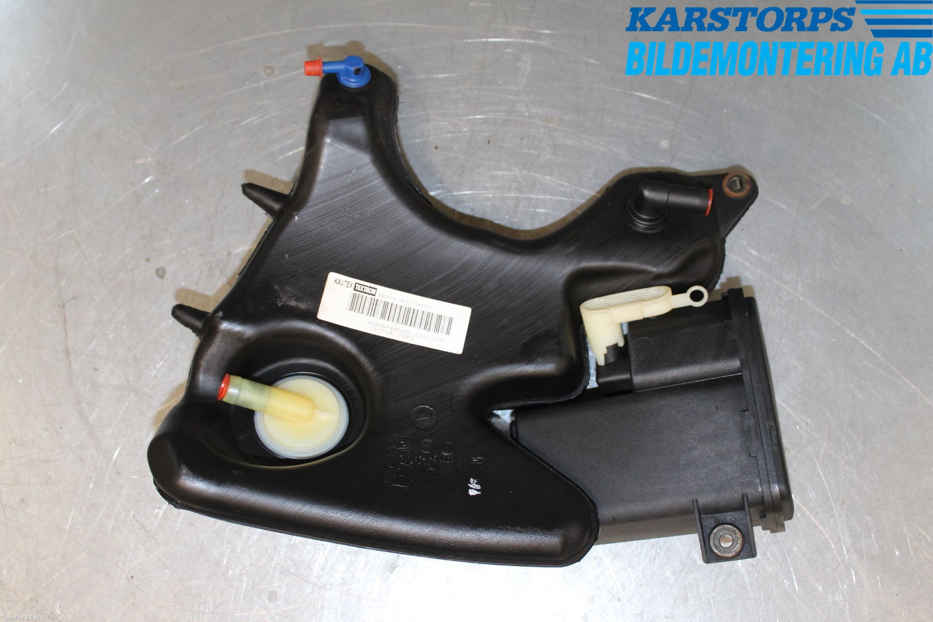 BMW 7 E65/66    00-08 Bränsletank