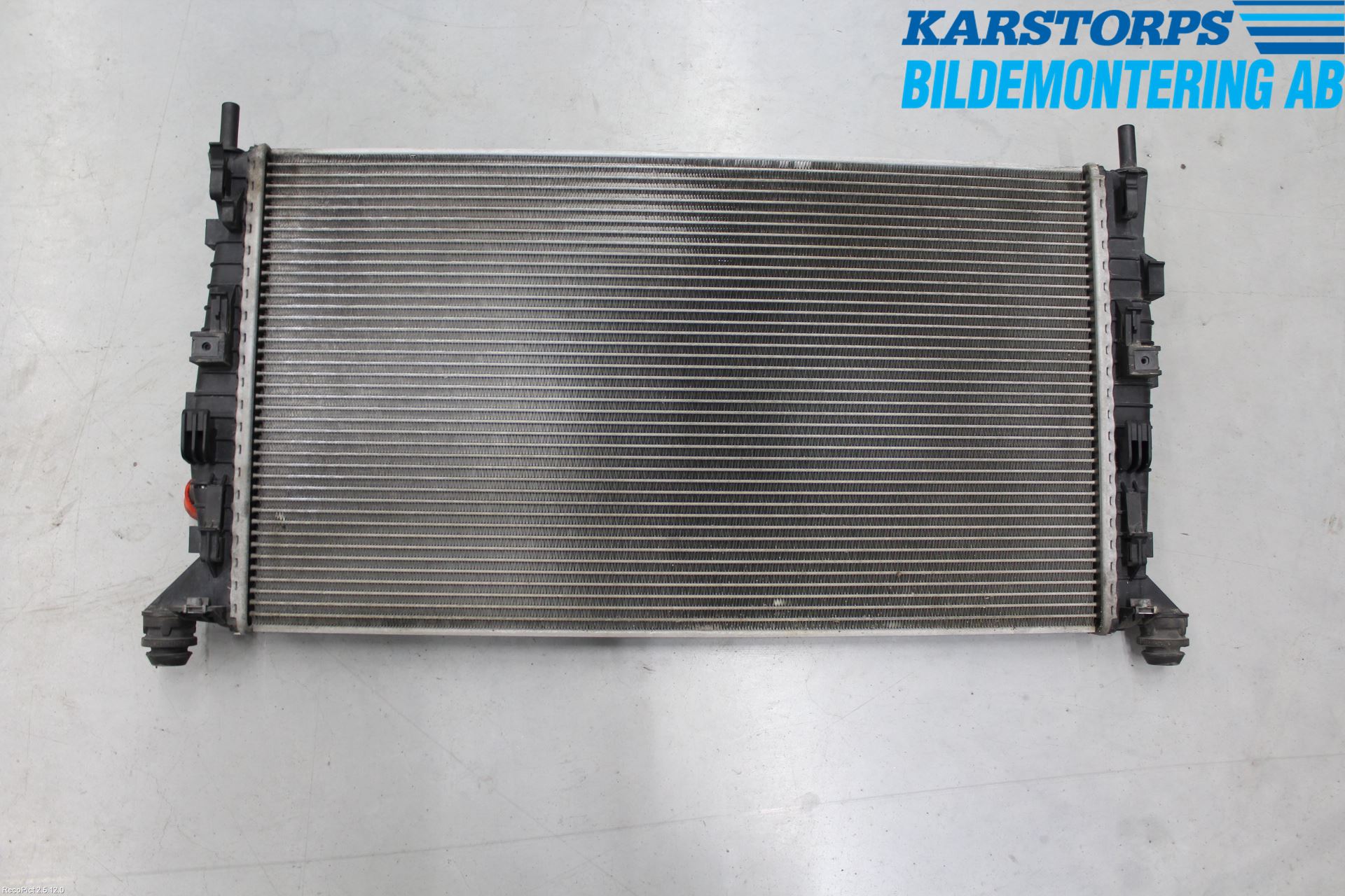 Volvo V50 08-12 Kylare Man