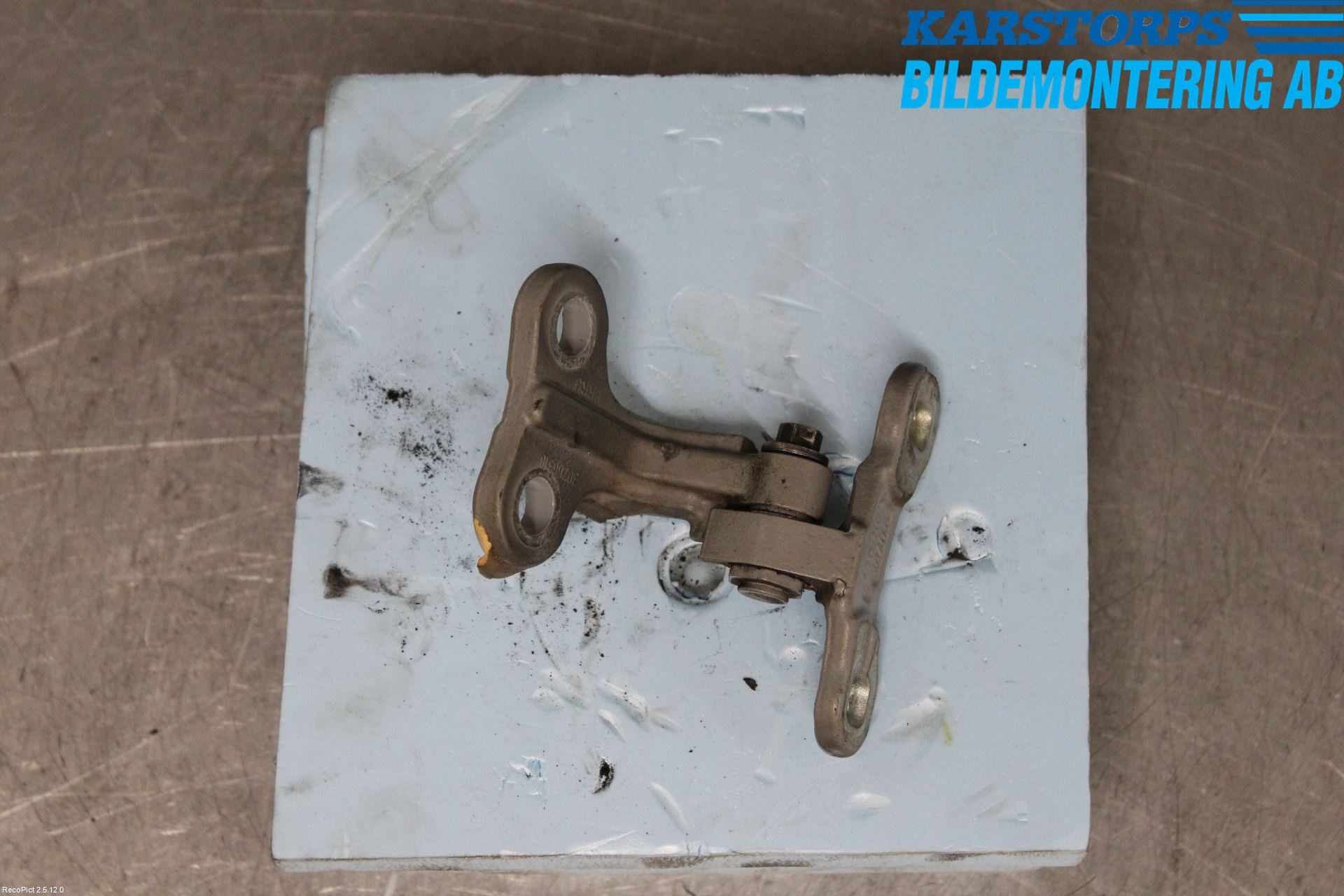 Volvo S40 04-07 Dörrgångjärn