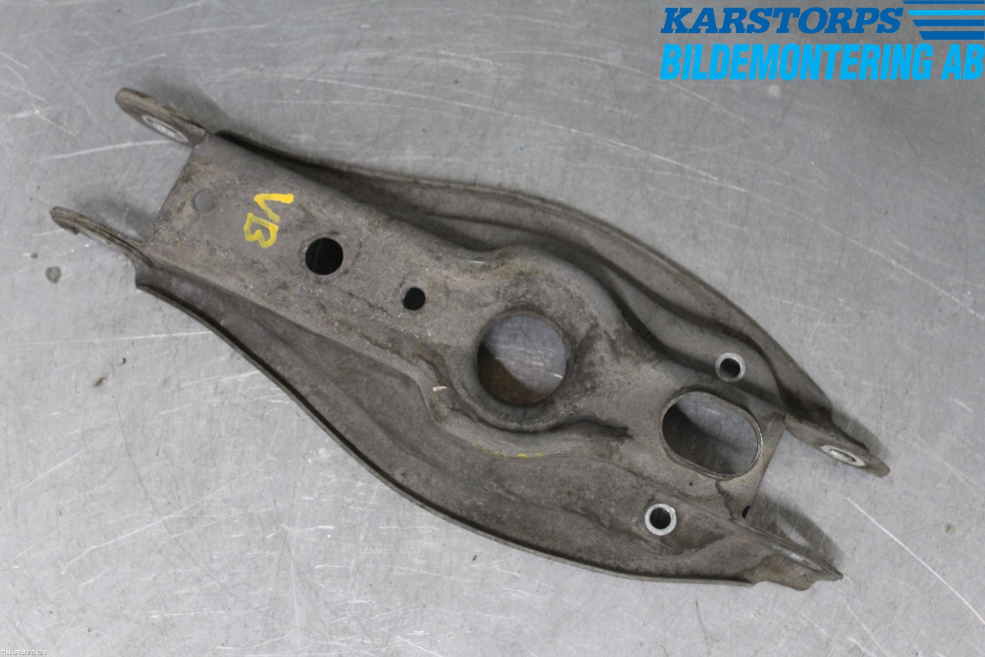 BMW 1 E87/81 5D/3D 03-11 Bärarm Bak Vänster