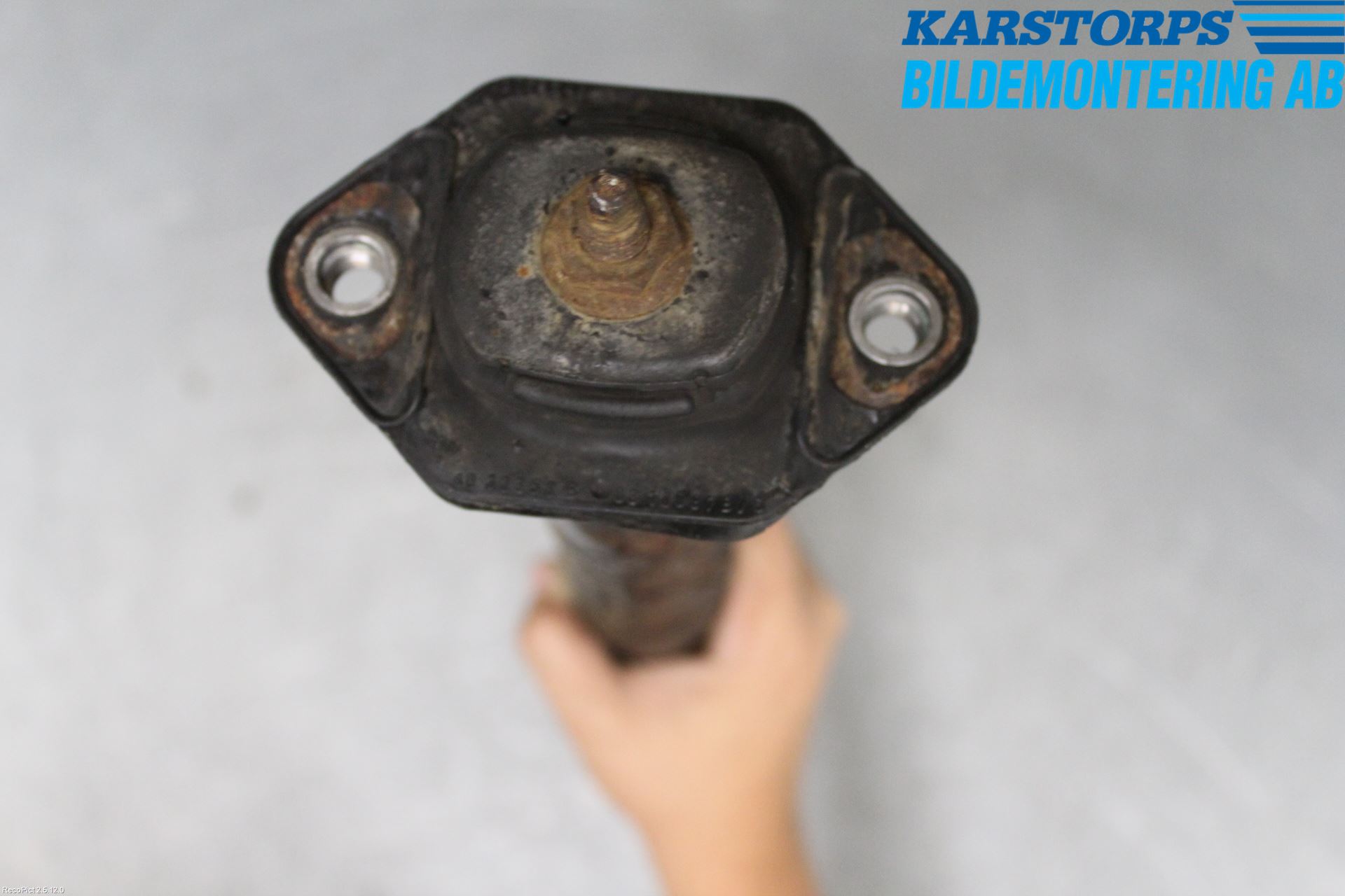 BMW 1 E87/81 5D/3D 03-11 Stötdämpare Bak