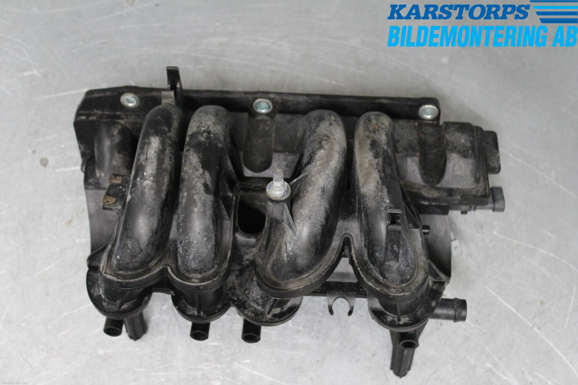 Dacia SANDERO 09-13 Grenrör Insug