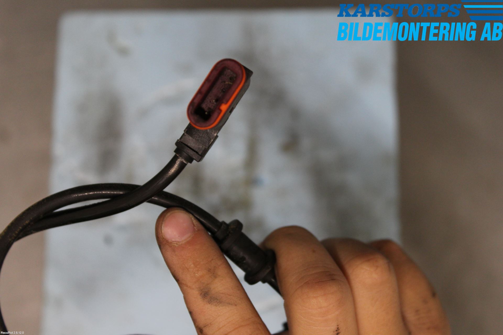 Mercedes-Benz MB E-KLASS (W212) 09-16 Abs Sensor