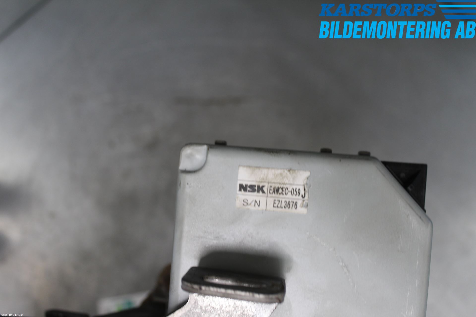 Renault MEGANE III 09-15 Rattaxelagg Med Inb Servo