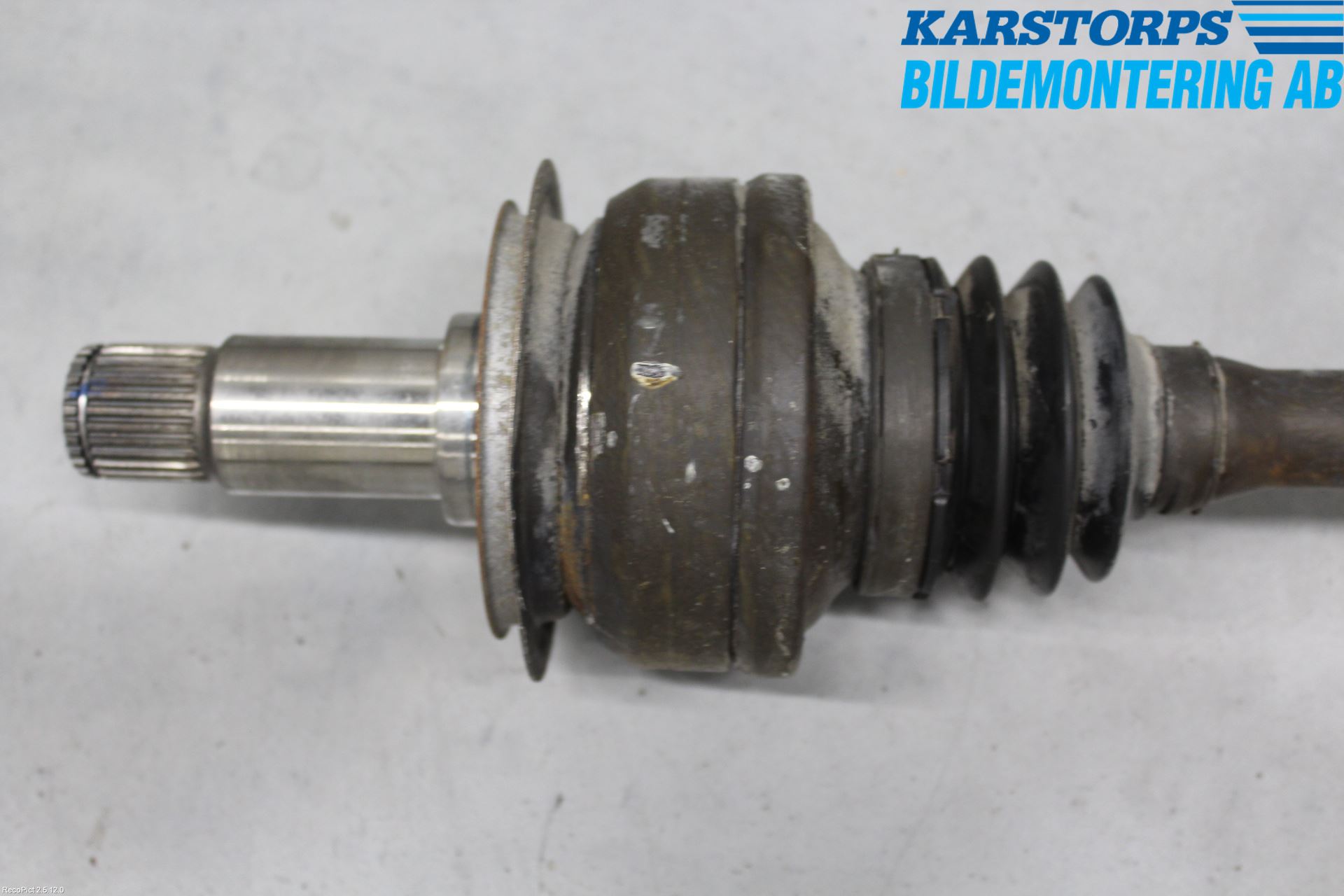 Mercedes-Benz MB S-KLASS (W221) 05-13 Drivaxel Bak Vänster