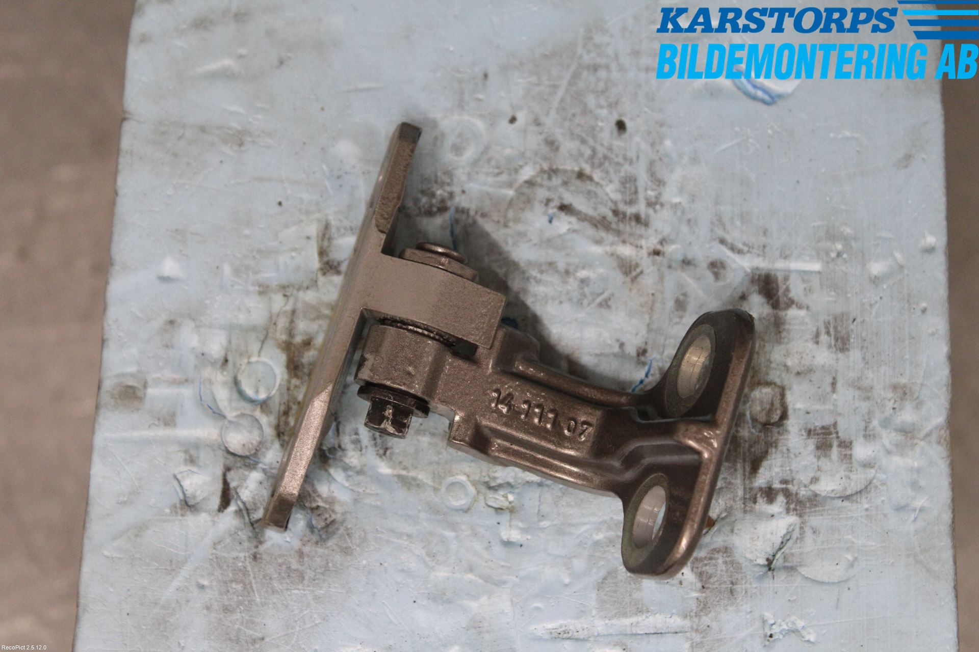 Jaguar XF 08-15 Dörrgångjärn