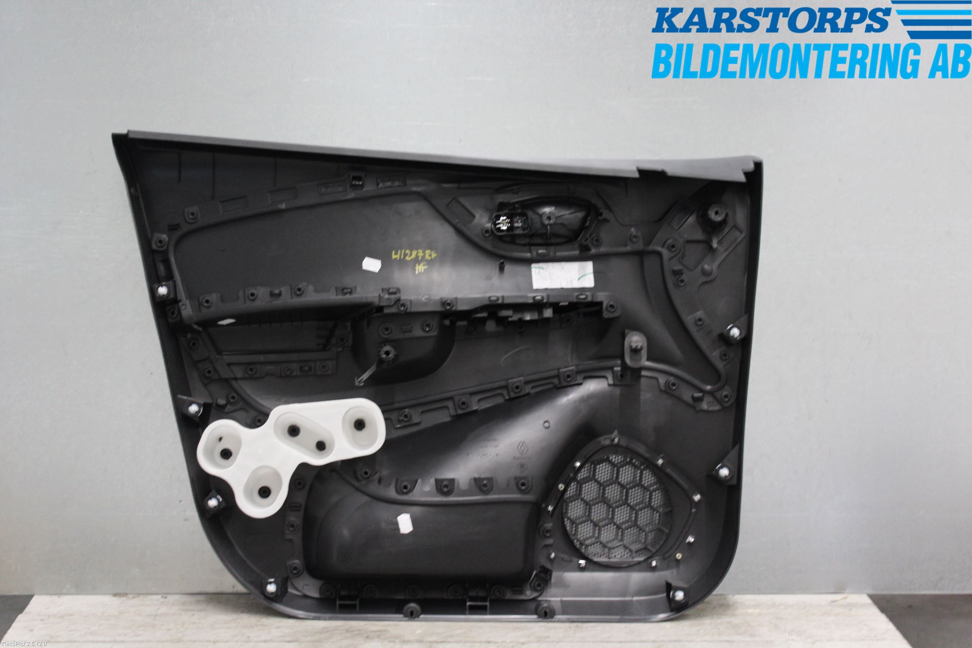 Renault CAPTUR 13-19 Dörrklädsel Hö